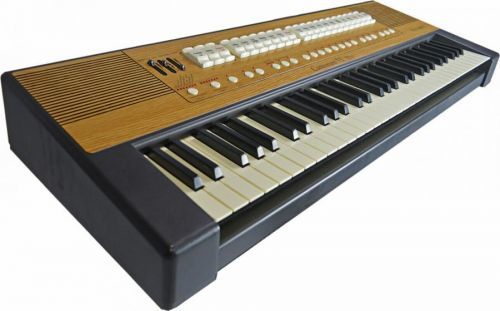 Viscount Cantorum VI Plus Electronic Organ