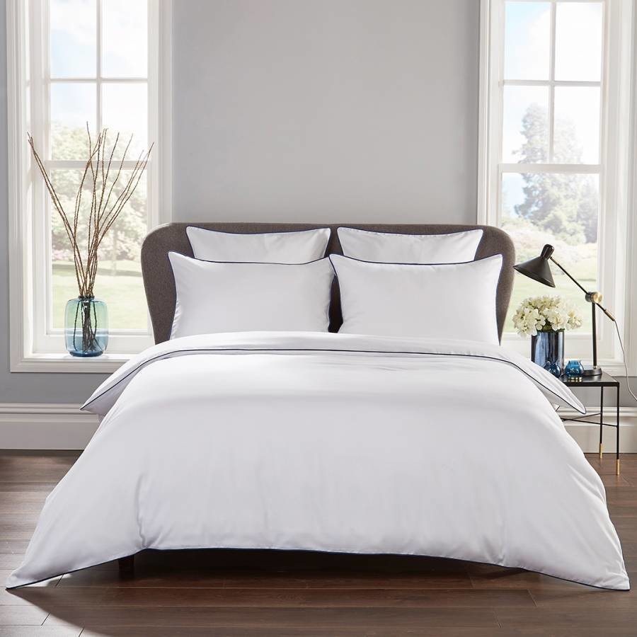 Heritage Piped 400TC Superking Piped Duvet Set White/Navy
