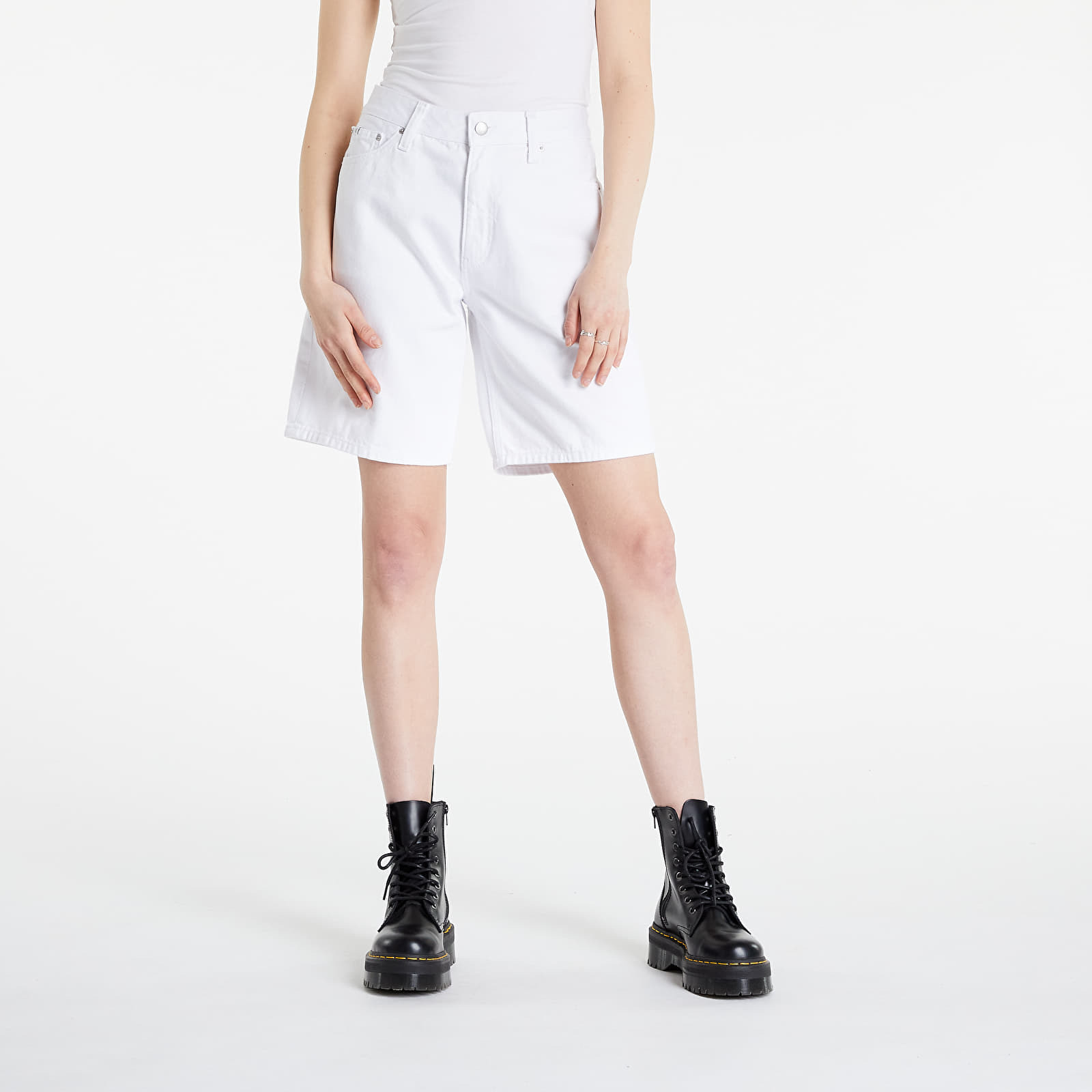 Calvin Klein Jeans 90s Straight Shorts Denim Light