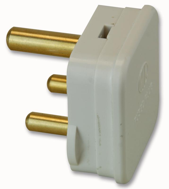 Honeywell 643Whi 15A Fused Round Pin Plug (5A Fused)