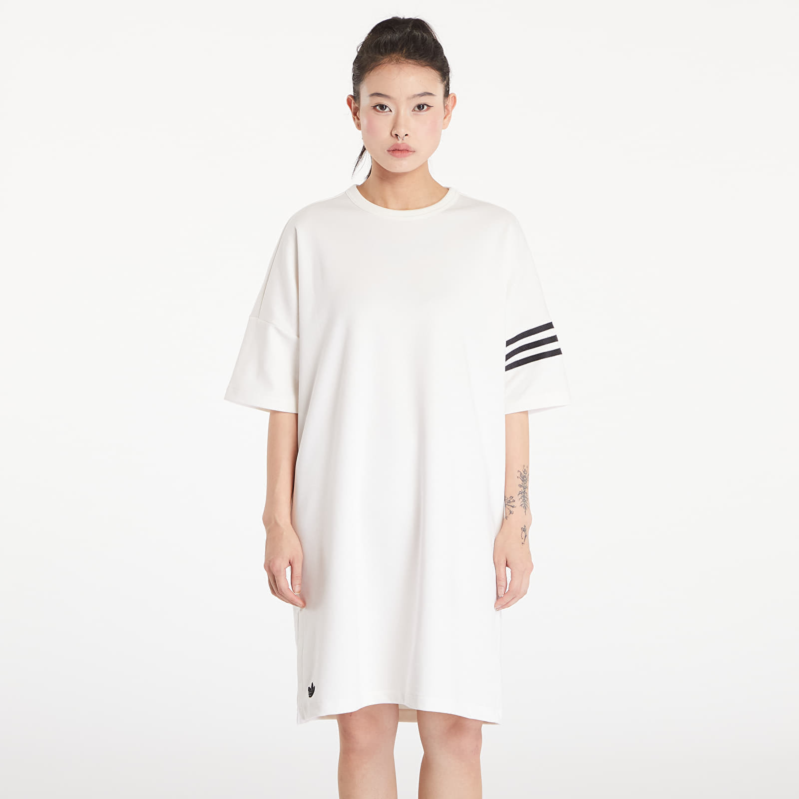 Dress adidas Neuclassics Dress Cloud White XS