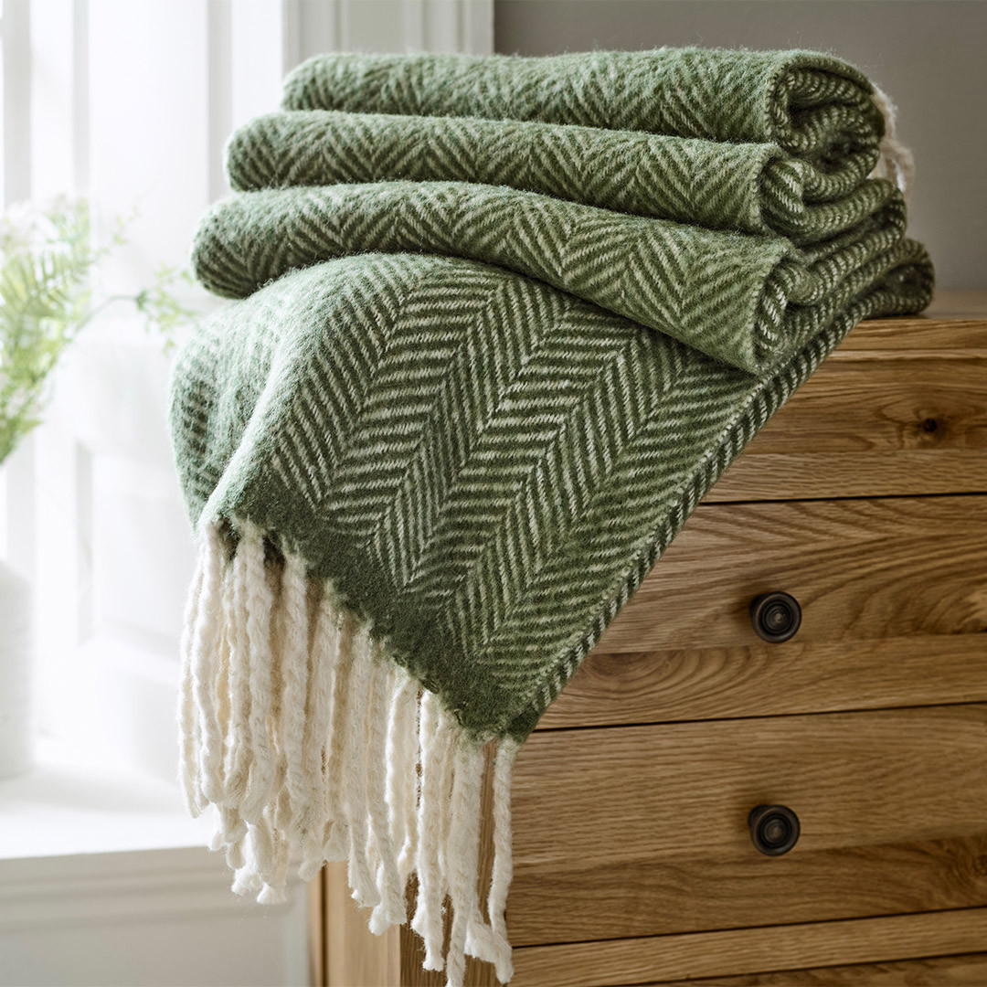 Moorland Wool Throw 130x170cm Green