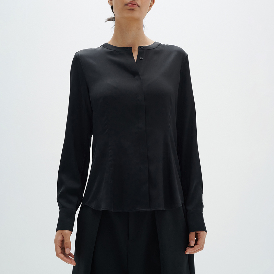 Black Round Neck Button-Up Blouse