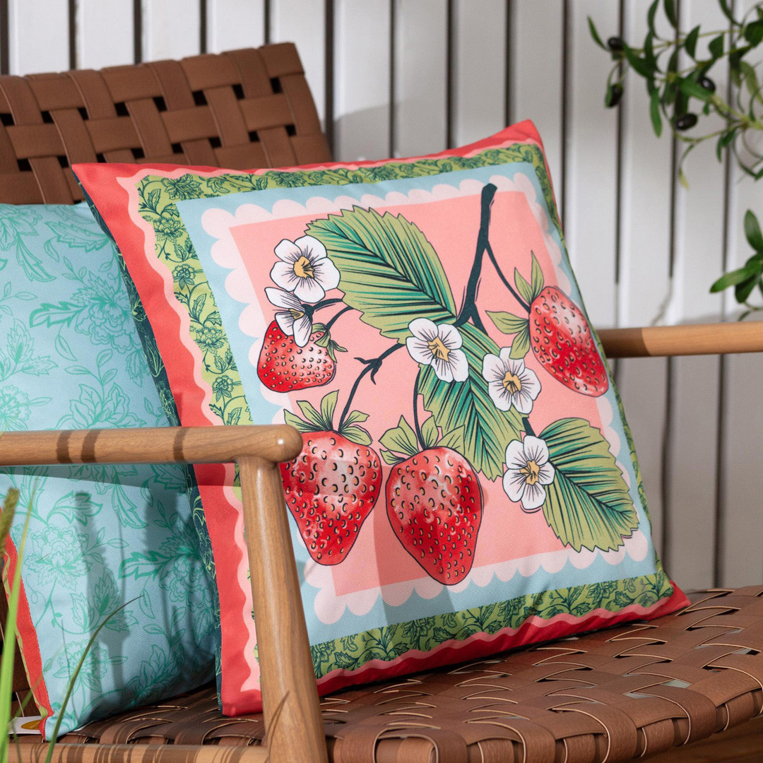 Anemone Strawberries 45x45 Outdoor Cushion Case Multi