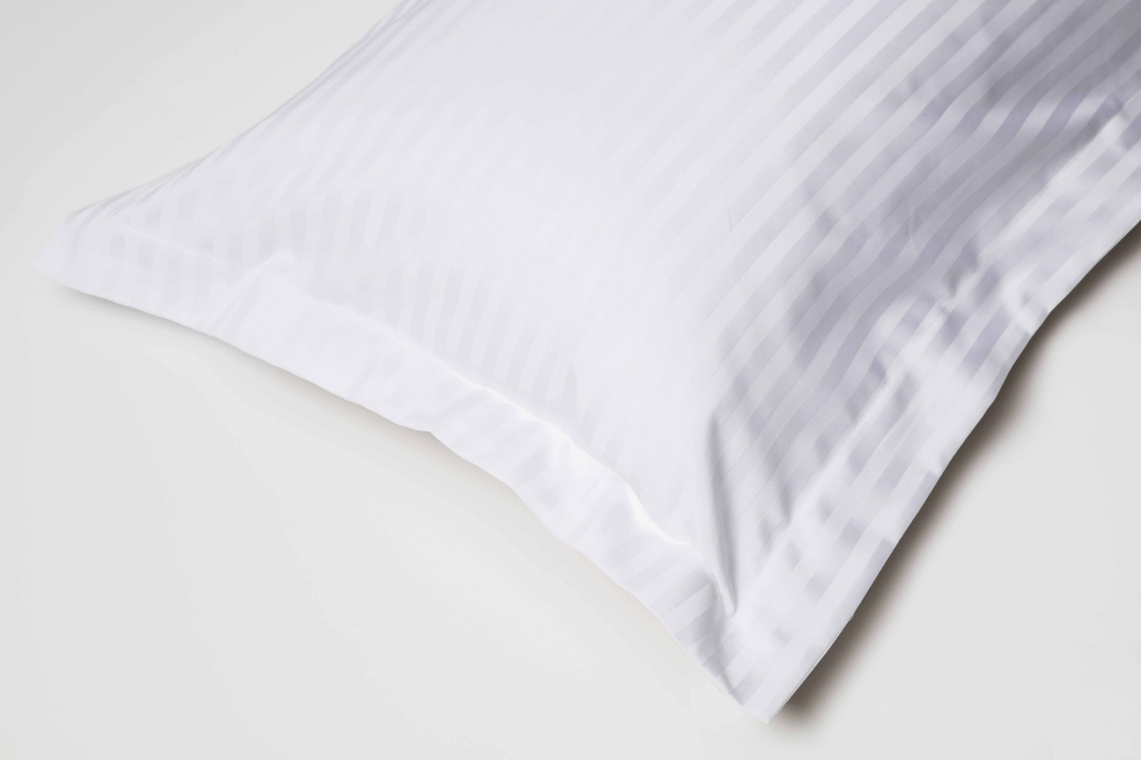 Belledorm 540TC Hotel Suite Satin Stripe Oxford Pillowcase White
