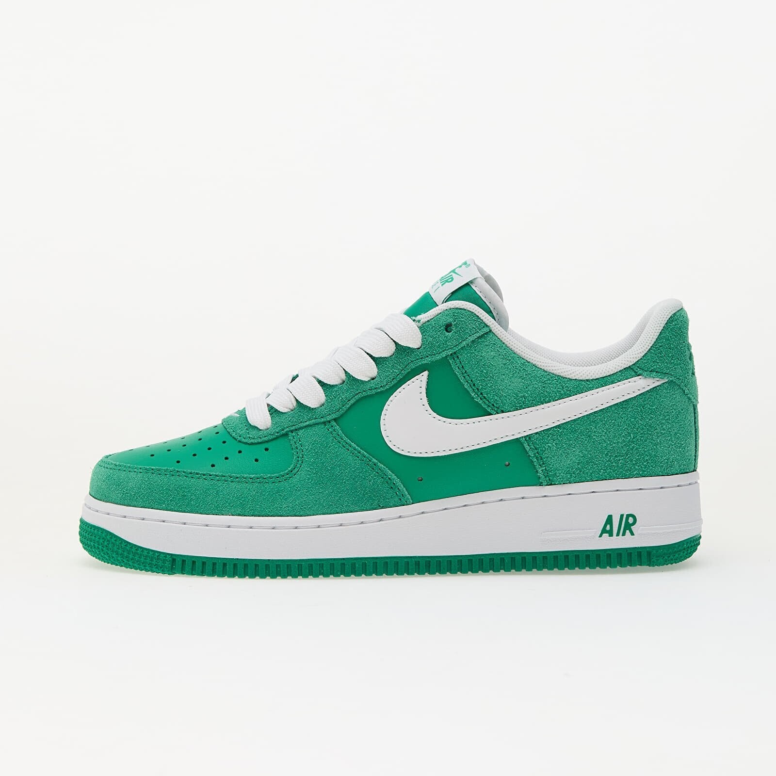 Sneakers Nike Air Force 1 '07 Lv8 Stadium Green/ White-Stadium Green UK 5.5