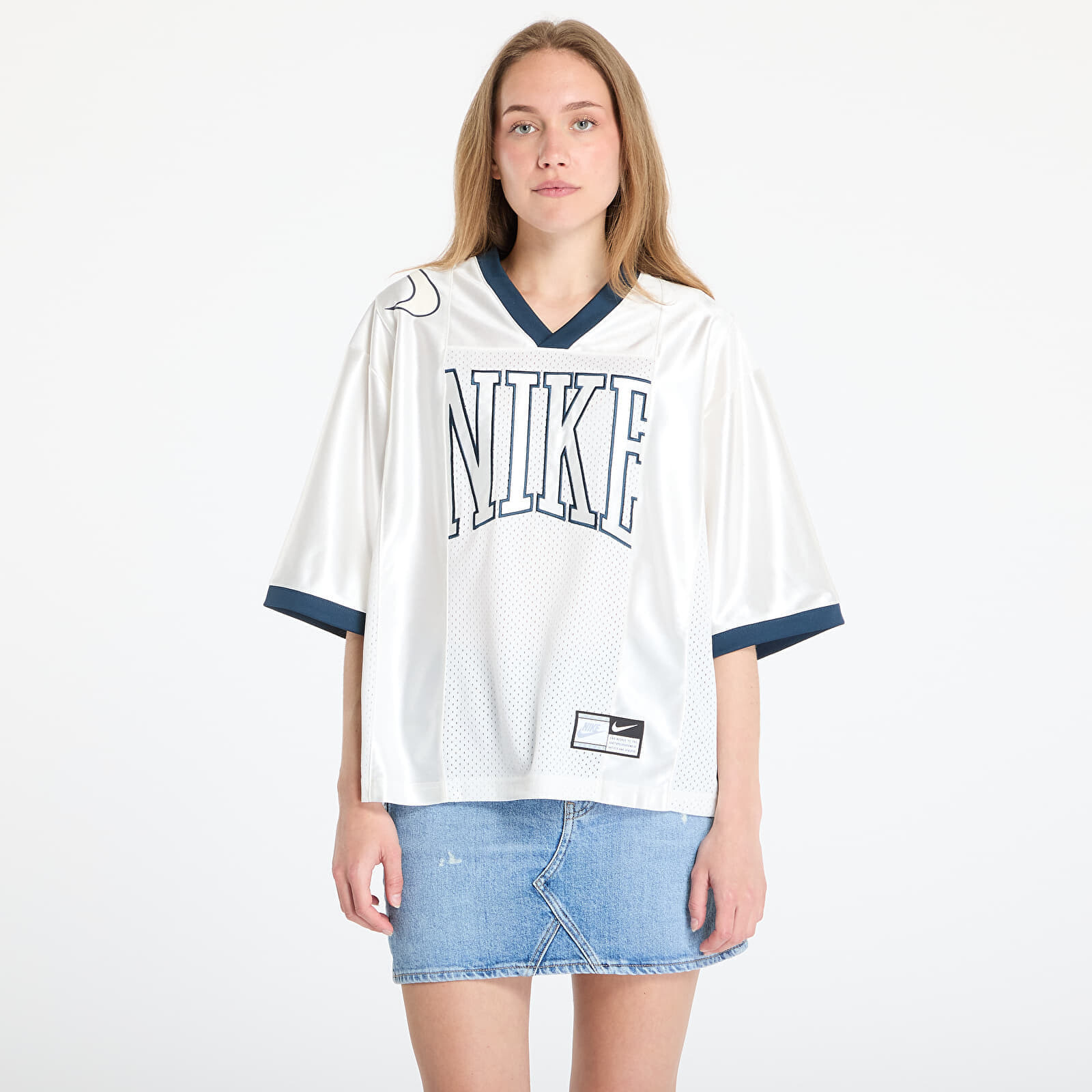 Jersey Nike Sportswear Street Women's Oversized Short-Sleeve Graphic Jersey Sail/ Armory Navy M