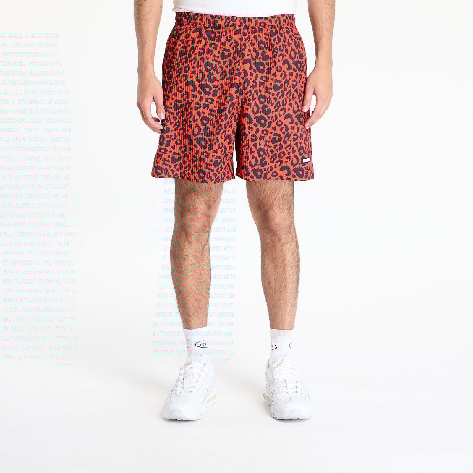 Shorts PLEASURES Leopard Active Shorts Red XL