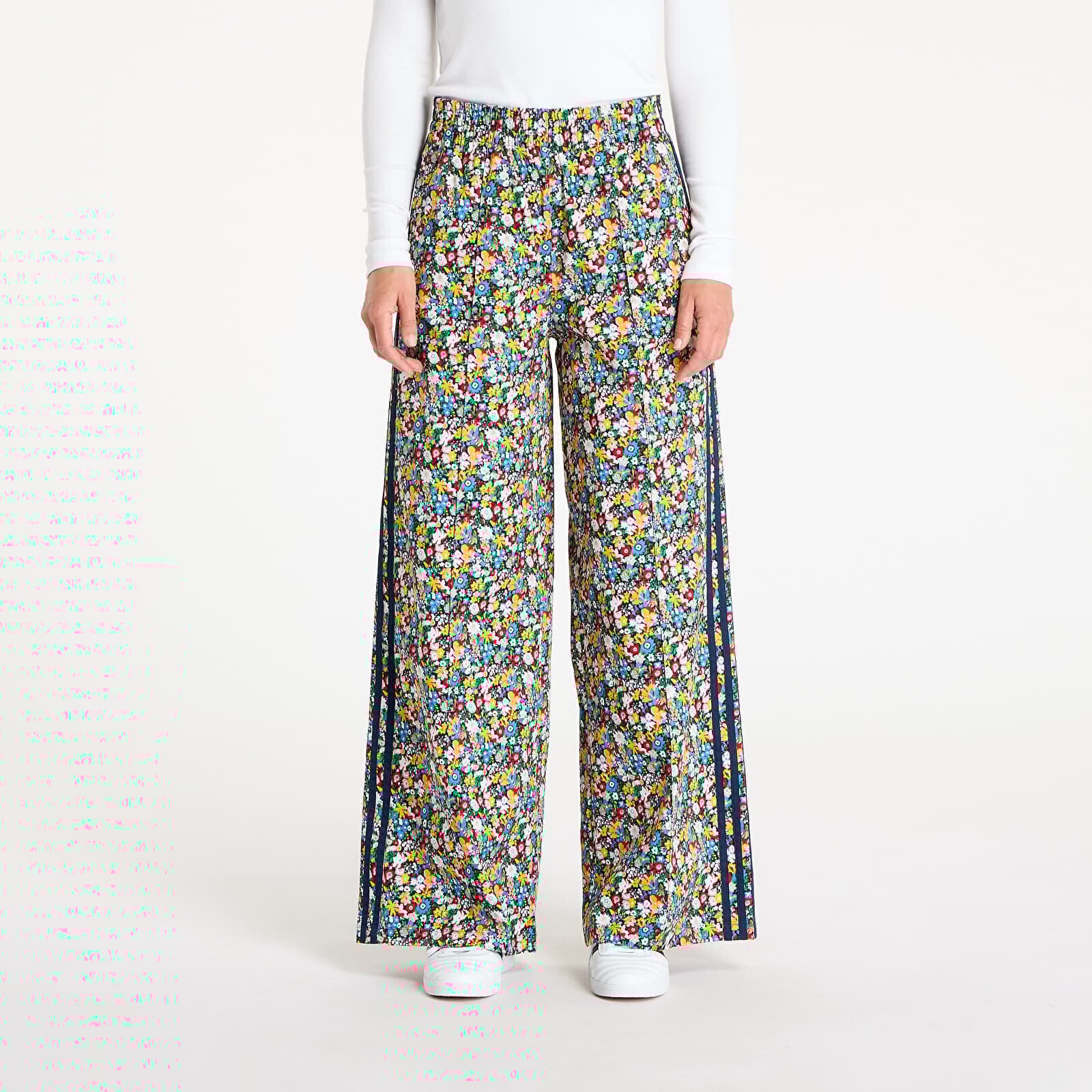 Pants adidas Originals X Liberty London Wide Leg Trackpants Multicolor/ Night Indigo XS