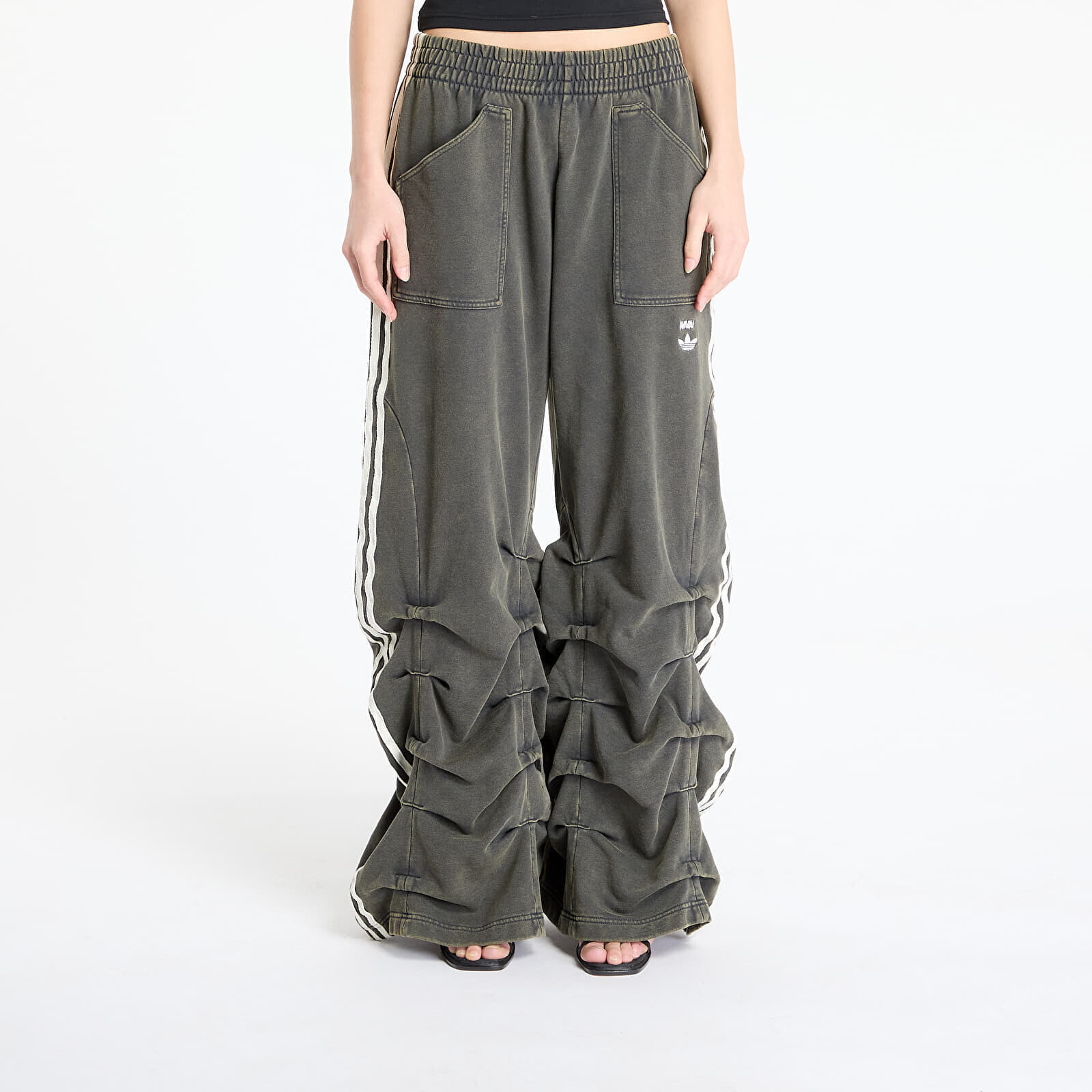 Pants adidas x Avavav Pleated Track Pant Dark Grey/ Carbon L