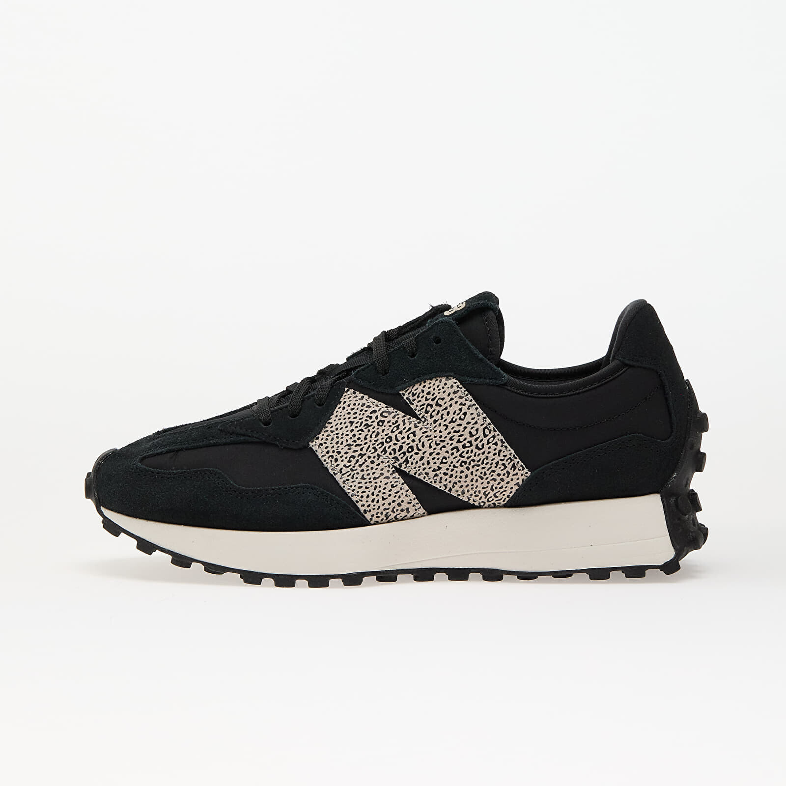 Sneakers New Balance 327 Black UK 4.5