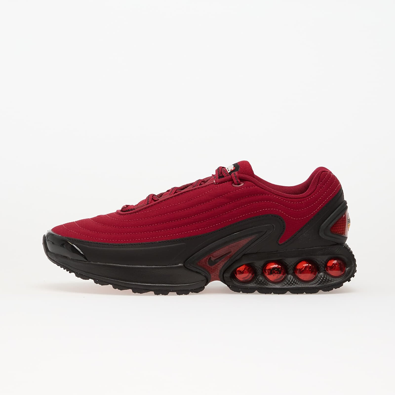 Sneakers Nike Air Max Dn Winterized Noble Red/ Black-Noble Red-Lt Crimson UK 7