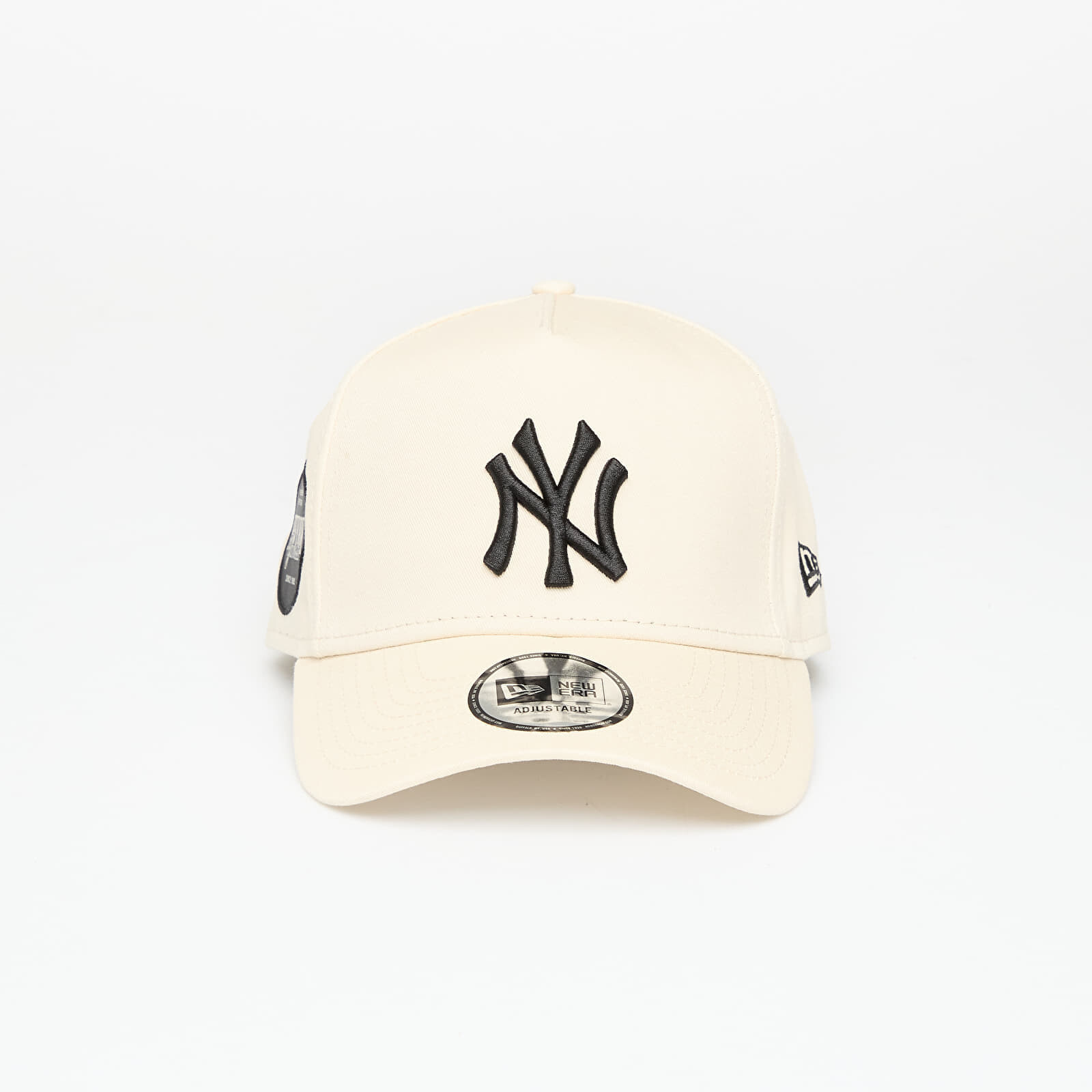Cap New Era New York Yankees MLB Sidepatch 9FORTY E-Frame Adjustable Cap Light Beige Universal