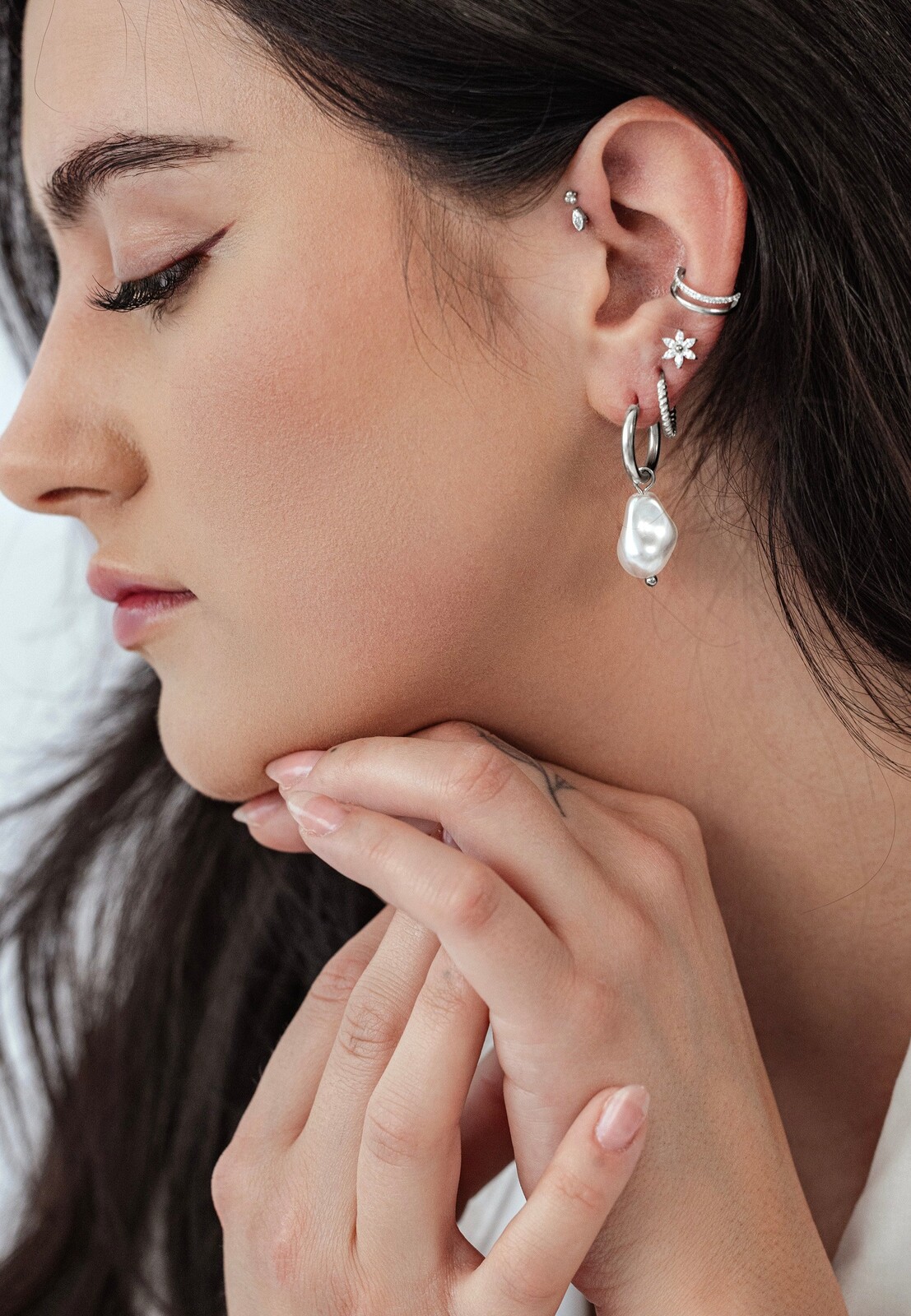 Wildcat - Baroque Pearl Hoops Silver - Earrings