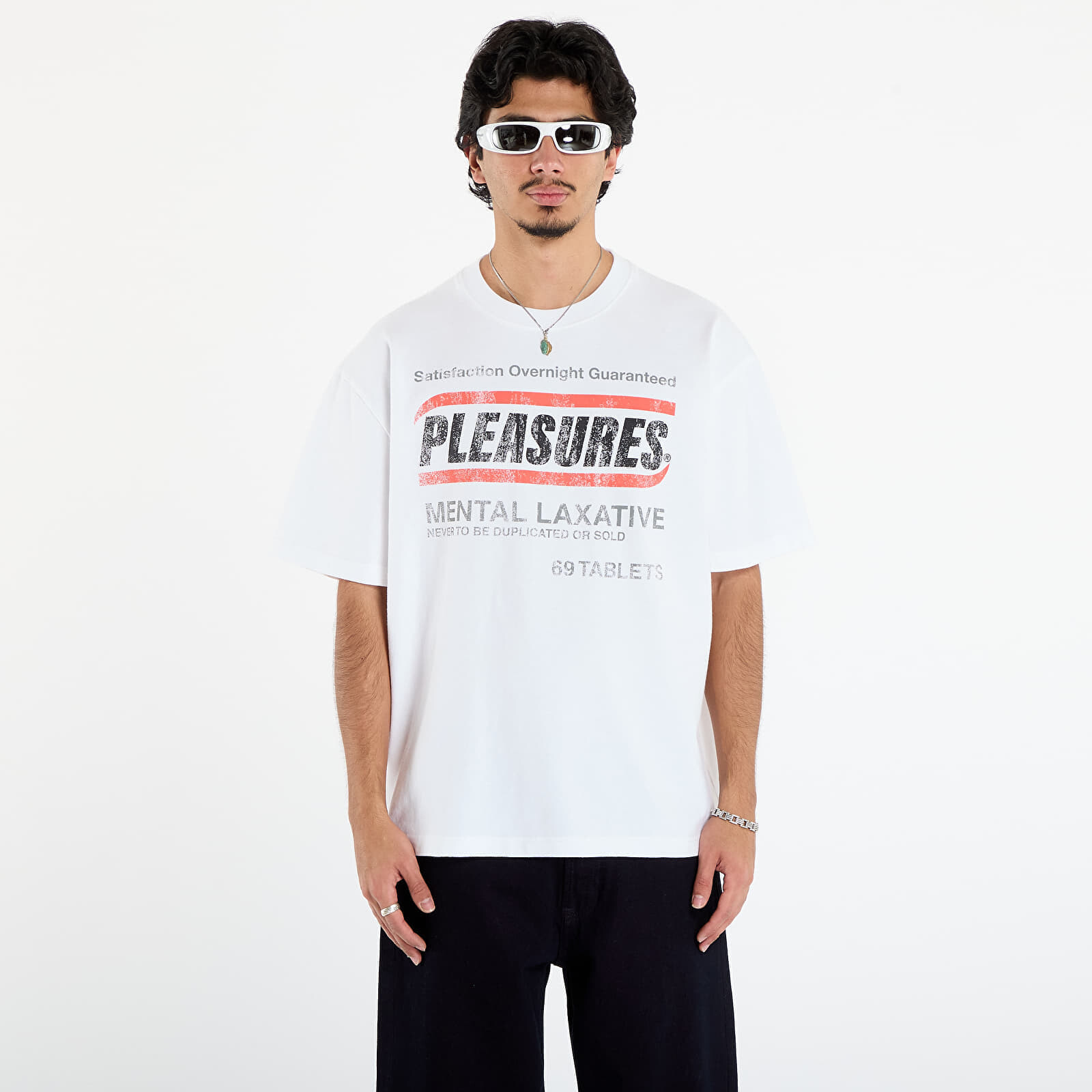 T-shirt PLEASURES Relief Heavyweight Shirt Vtg White XXL