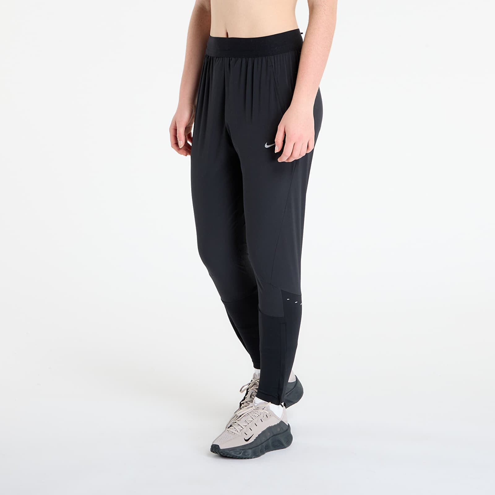 Pants Nike Swift Women's Dri-FIT Mid-Rise Running Pants Black/ Reflective Silv M
