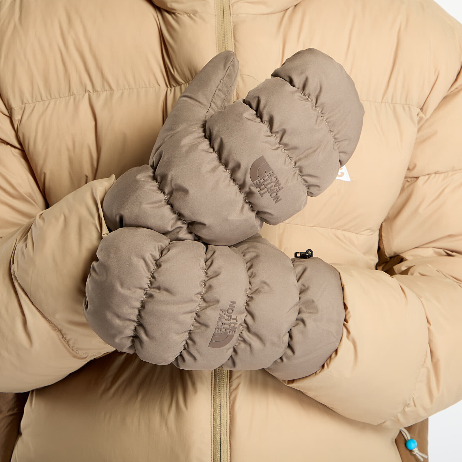 Gloves The North Face Montana Puffer Mitt Mocha Brown M