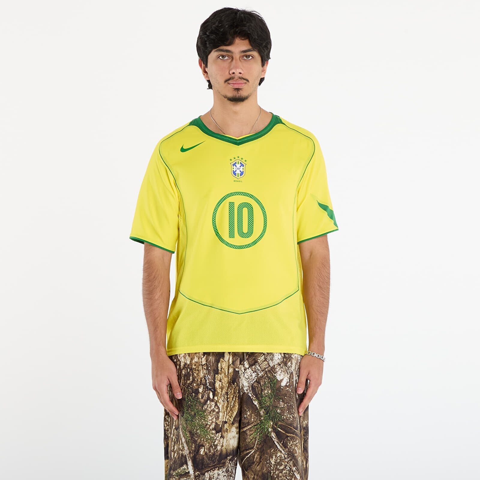 Jersey Nike Men's Ronaldinho Brazil 2004 Total 90 Reissue Soccer Replica Jersey Opti Yellow/ Apple Green/ Apple Green L