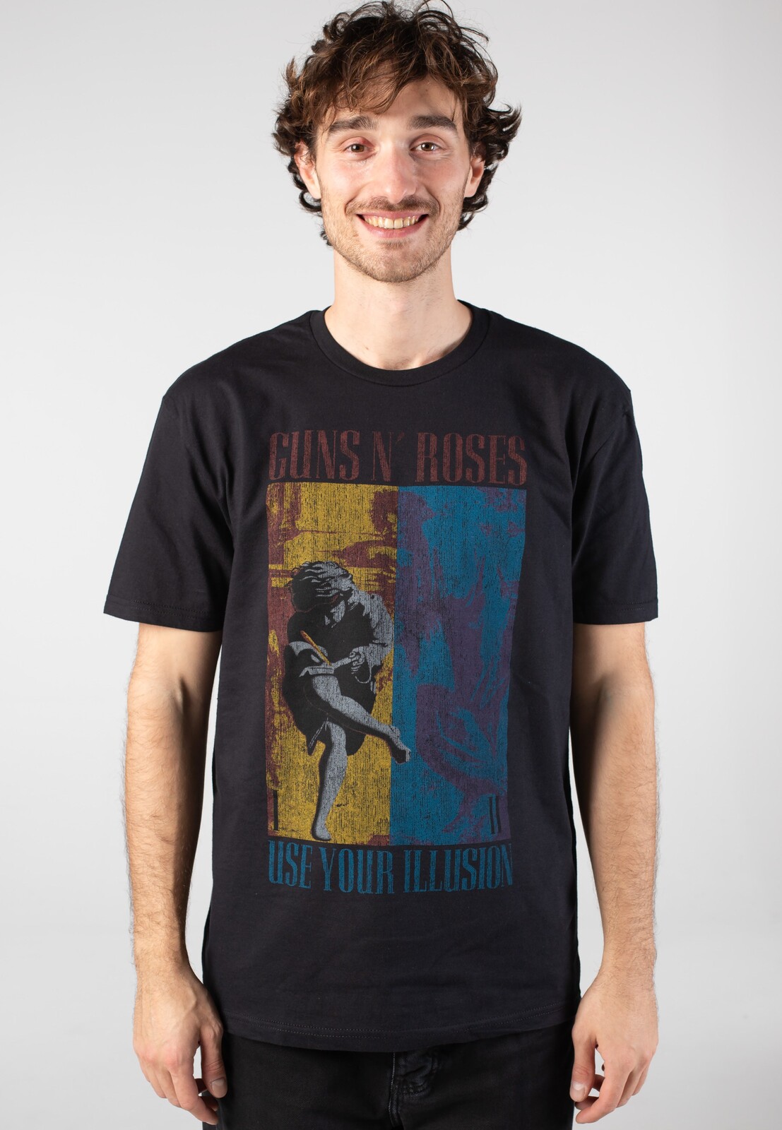 Guns N' Roses - Use Your Illusion Distressed - T-Shirt - black - L - Jersey