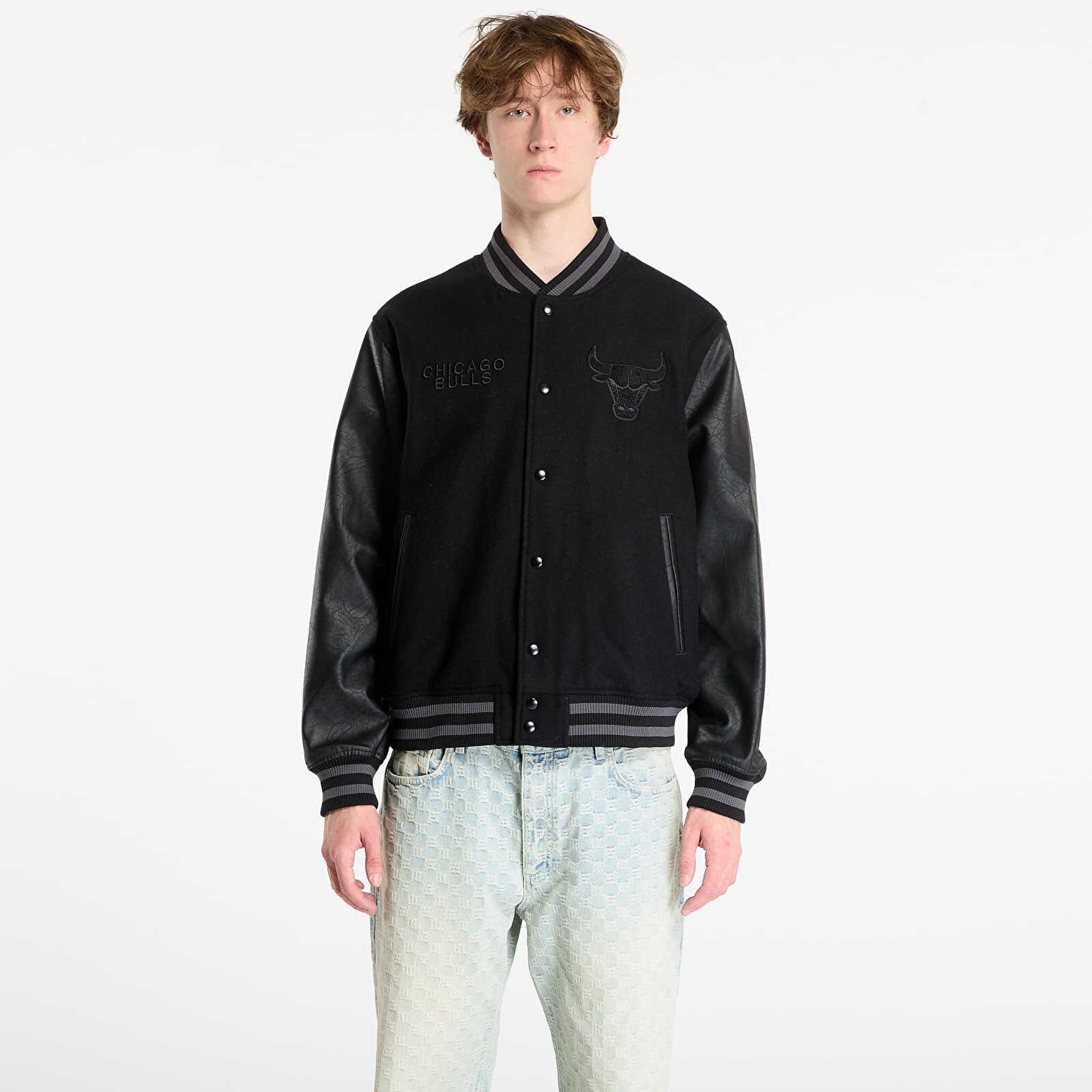 Jacket New Era NBA Chicago Bulls Tonal Patch Varsity Jacket UNISEX Black L