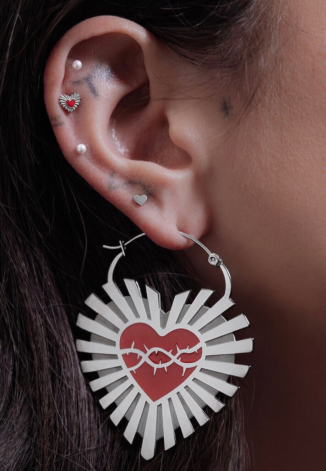 Wildcat - Barbed Wire Sacred Heart Silver - Earrings - gid://shopify/Metaobject/123897774317 - Onesize - Steel 316L