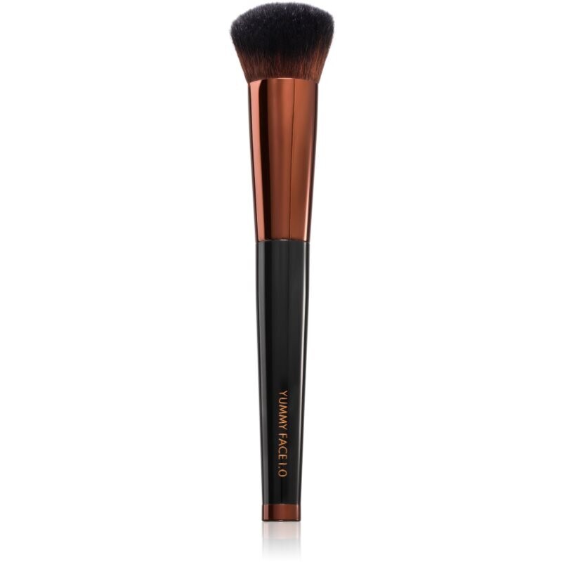 Danessa Myricks Beauty Yummy Face 1.0 multipurpose brush 1 pc
