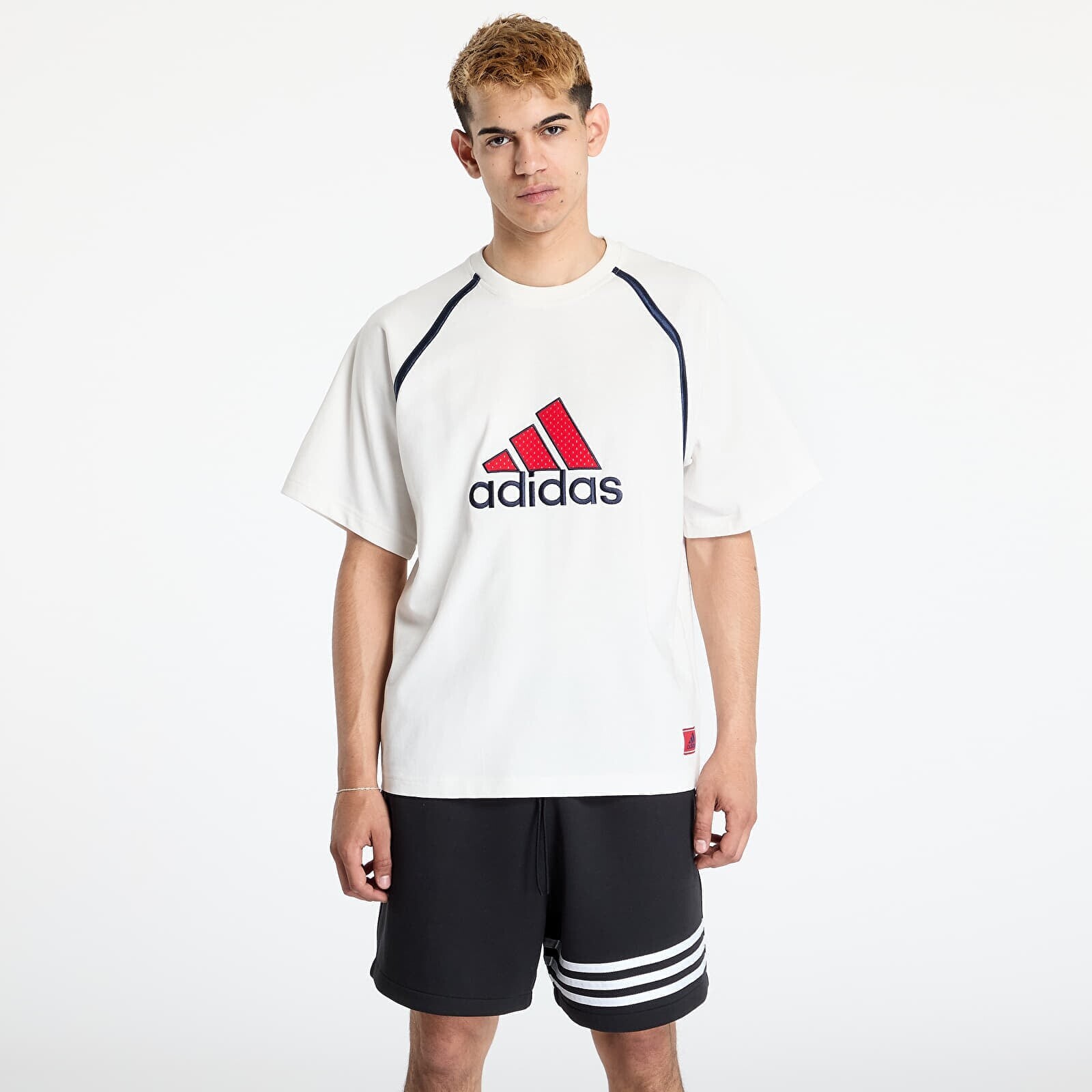 T-shirt adidas Badge Tee Cloud White M