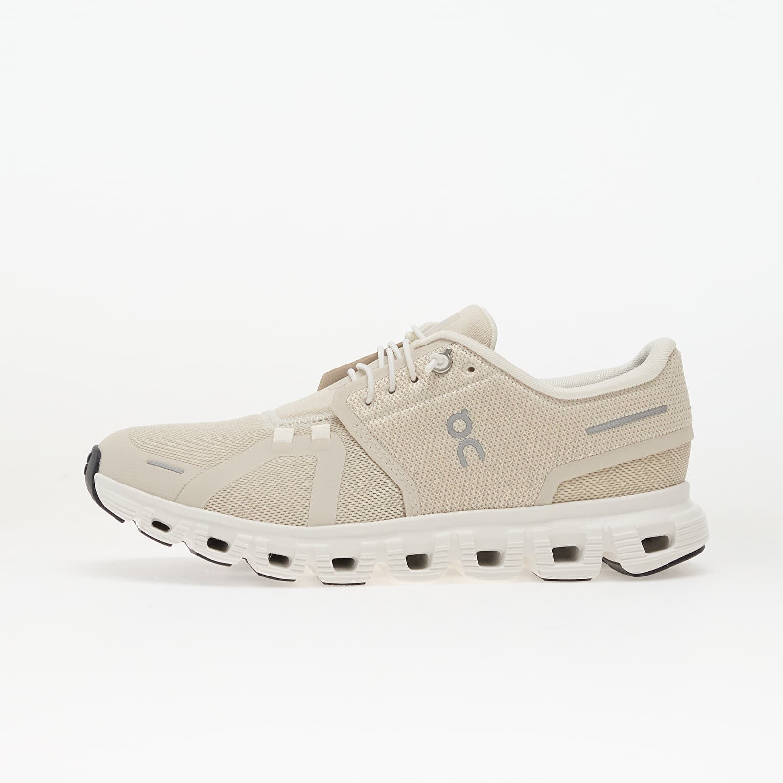 Sneakers On W Cloud 6 Wide Pearl/ White UK 7.5