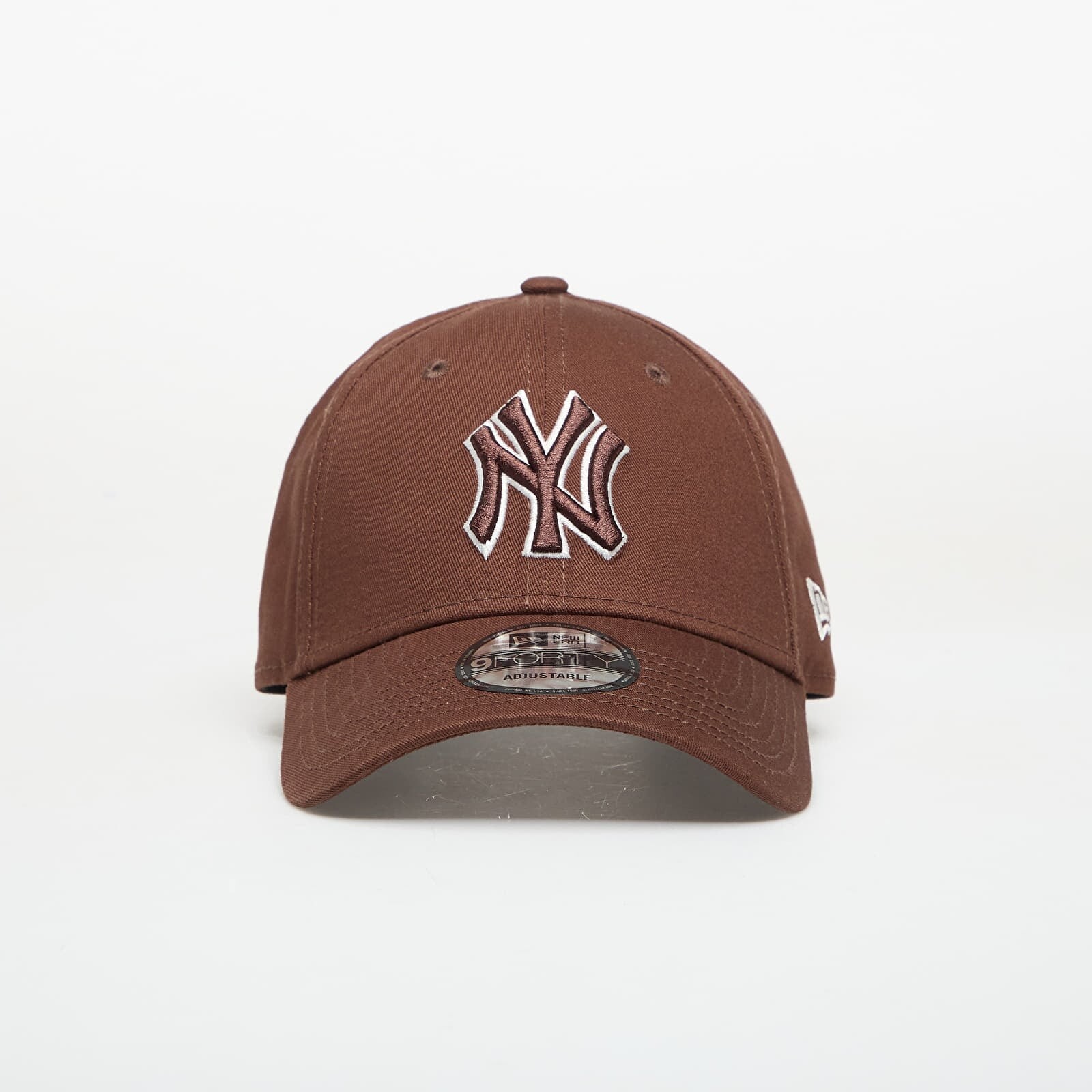New Era 9FORTY MLB Team Outline New York Yankees Brown Universal