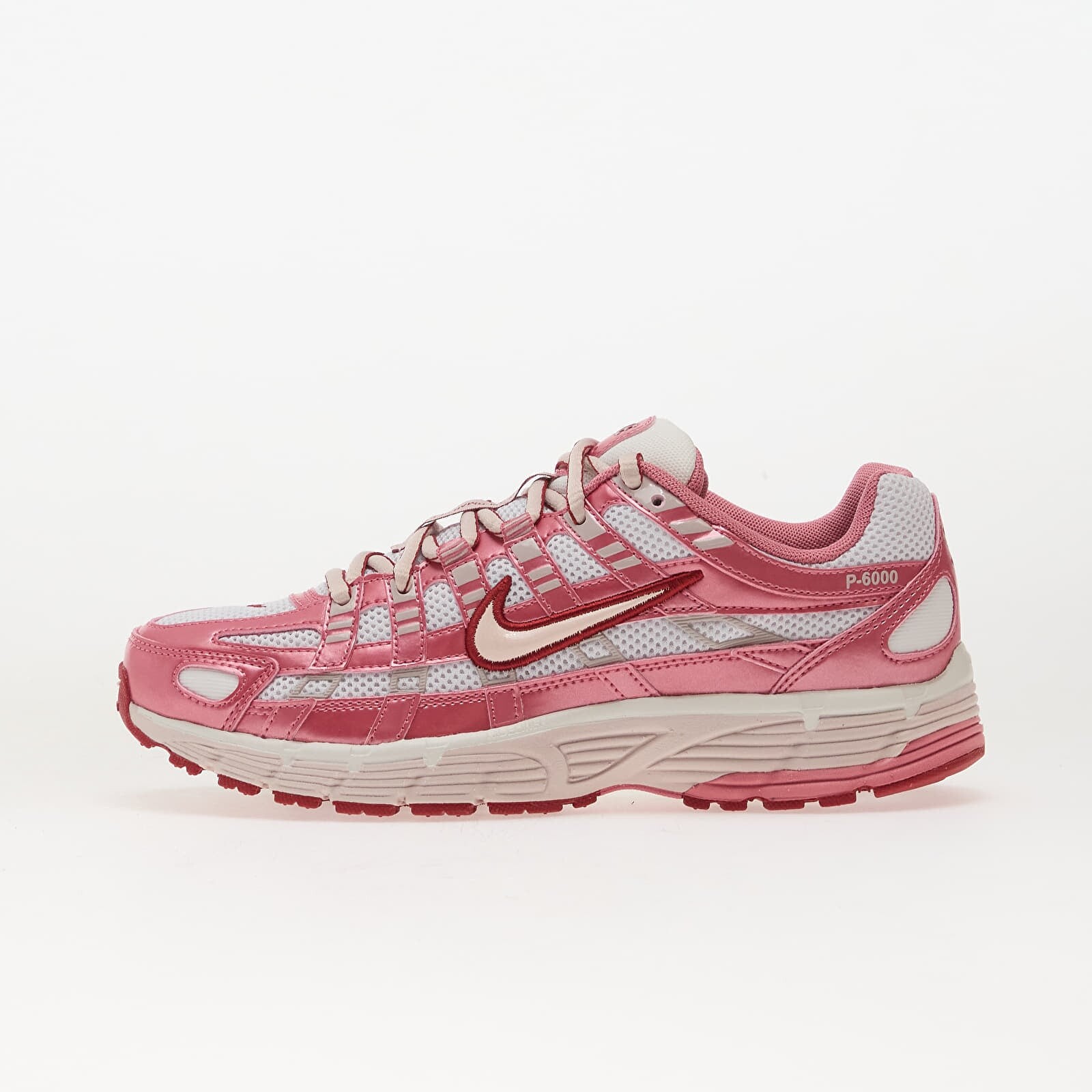 Sneakers Nike W P-6000 Summit White/ Silt Red-Peony-Team Crimson UK 9.5