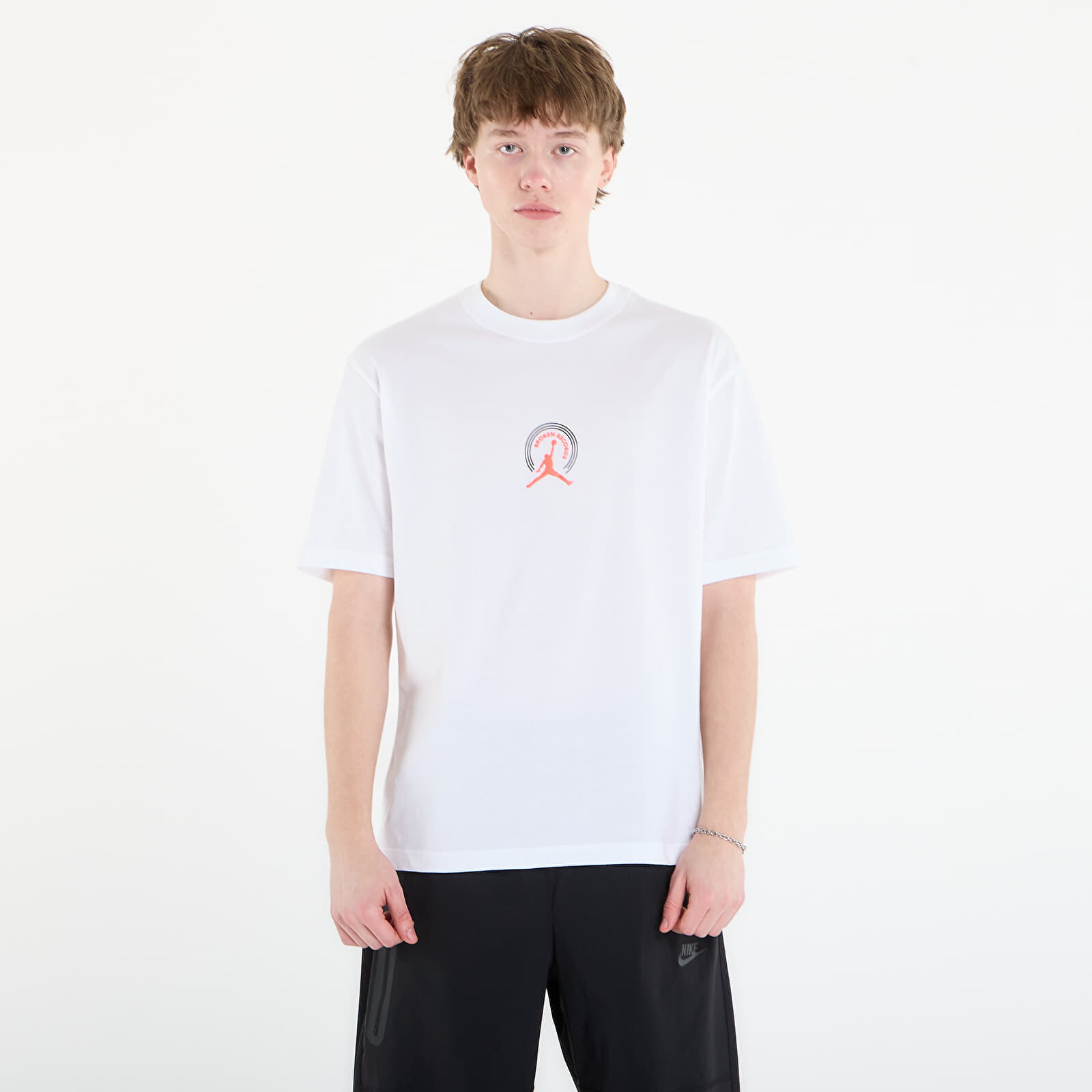 T-shirt Jordan Men's Graphic T-Shirt White/ Infrared 23 XL