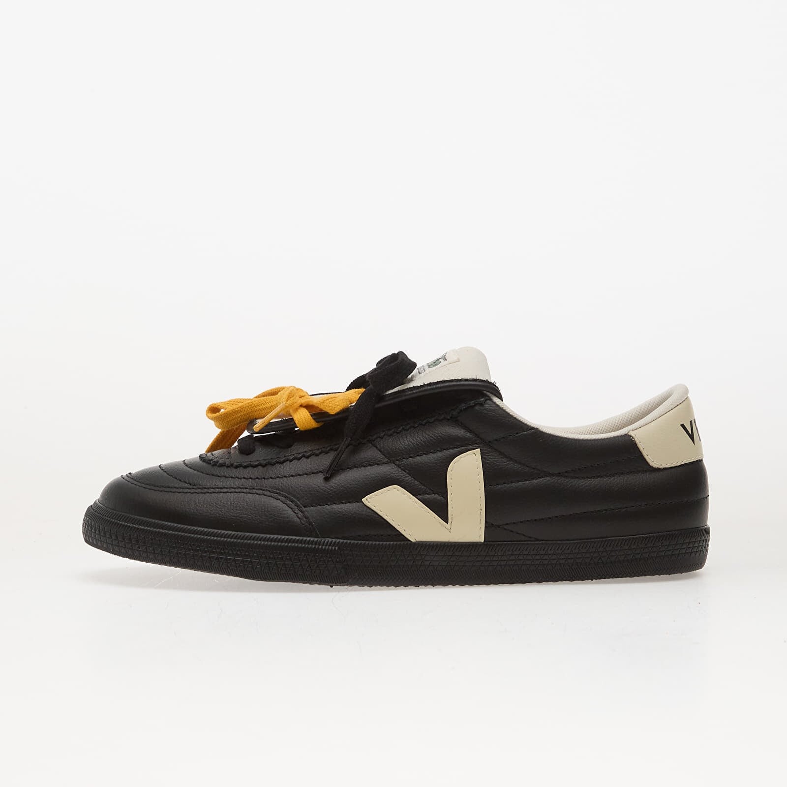 Sneakers Veja W x Magliano Panenka Black UK 8