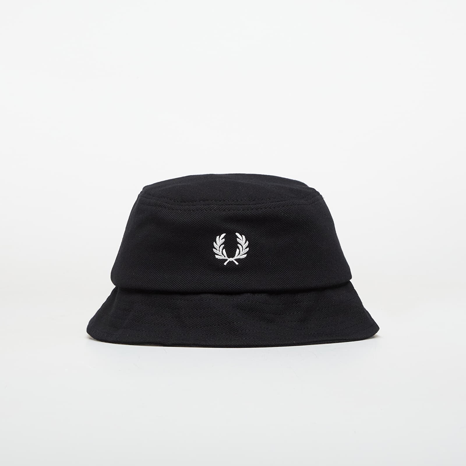FRED PERRY Pique Bucket Hat Black/ Snowwhite M