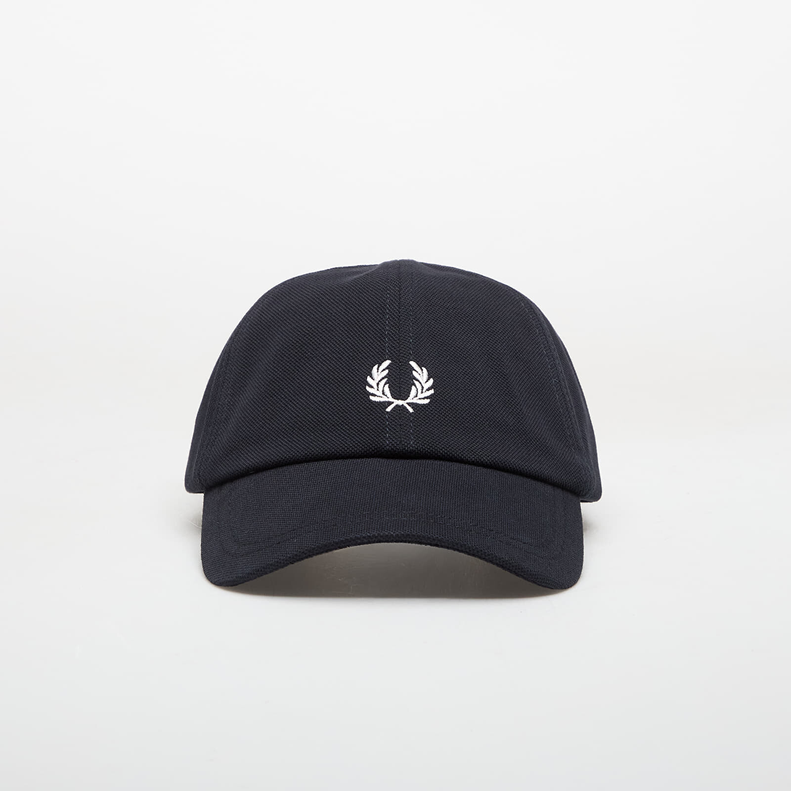 Cap FRED PERRY Pique Classic Cap Navy/ Snow White Universal