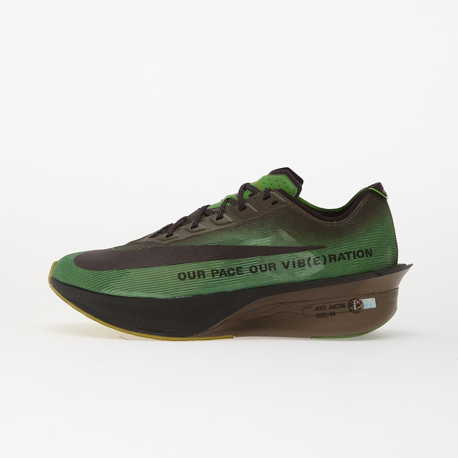 Sneakers Nike Vaporfly 4 Premium Chlorophyll/ Burgundy Ash-Off Noir UK 10.5
