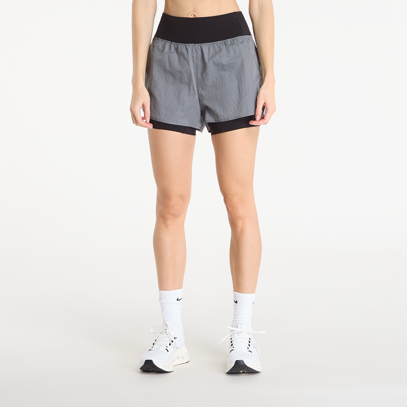 T-shirt On Performance Volt Shorts Glacier XS