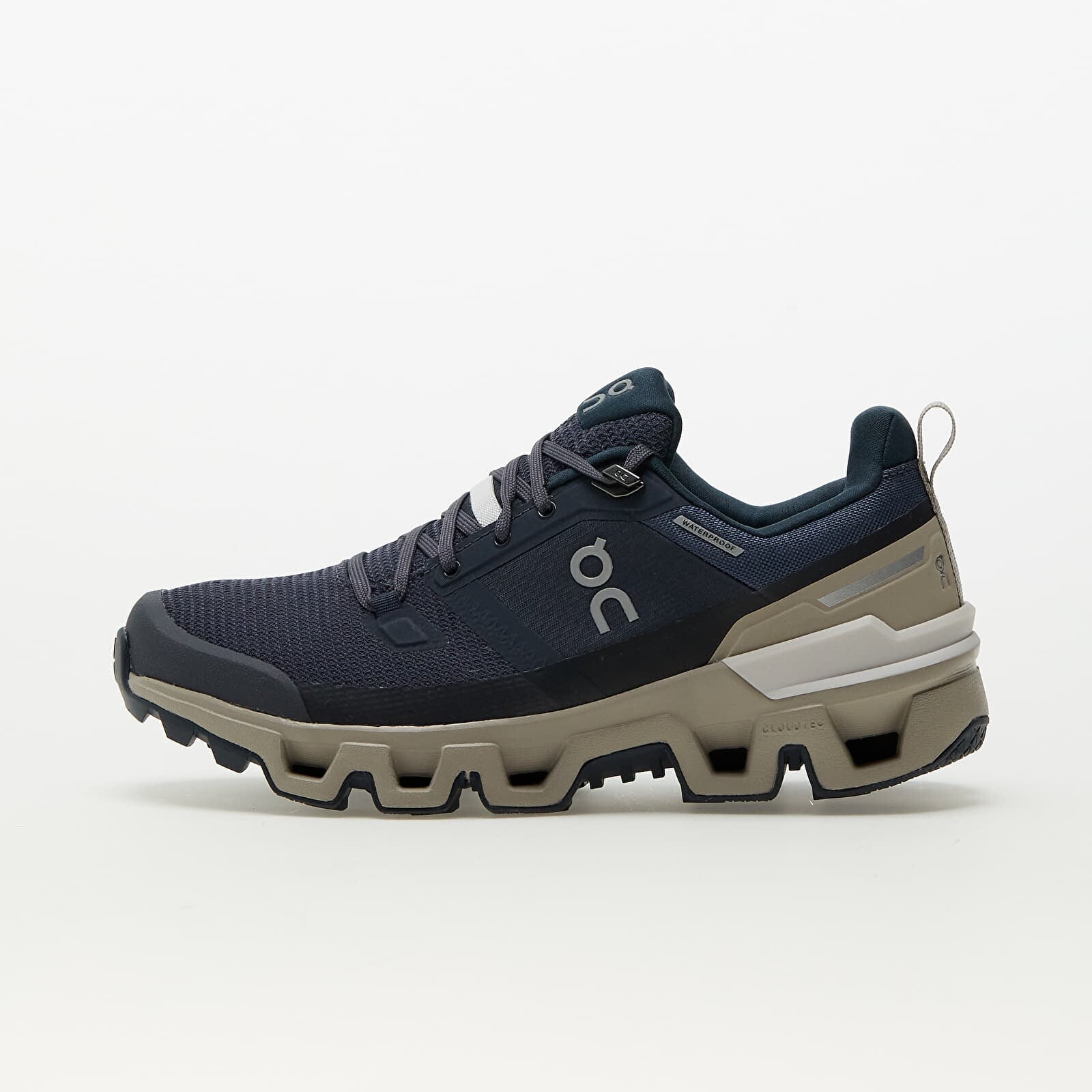 Sneakers On W Cloudwander Waterproof Navy/ Desert UK 3