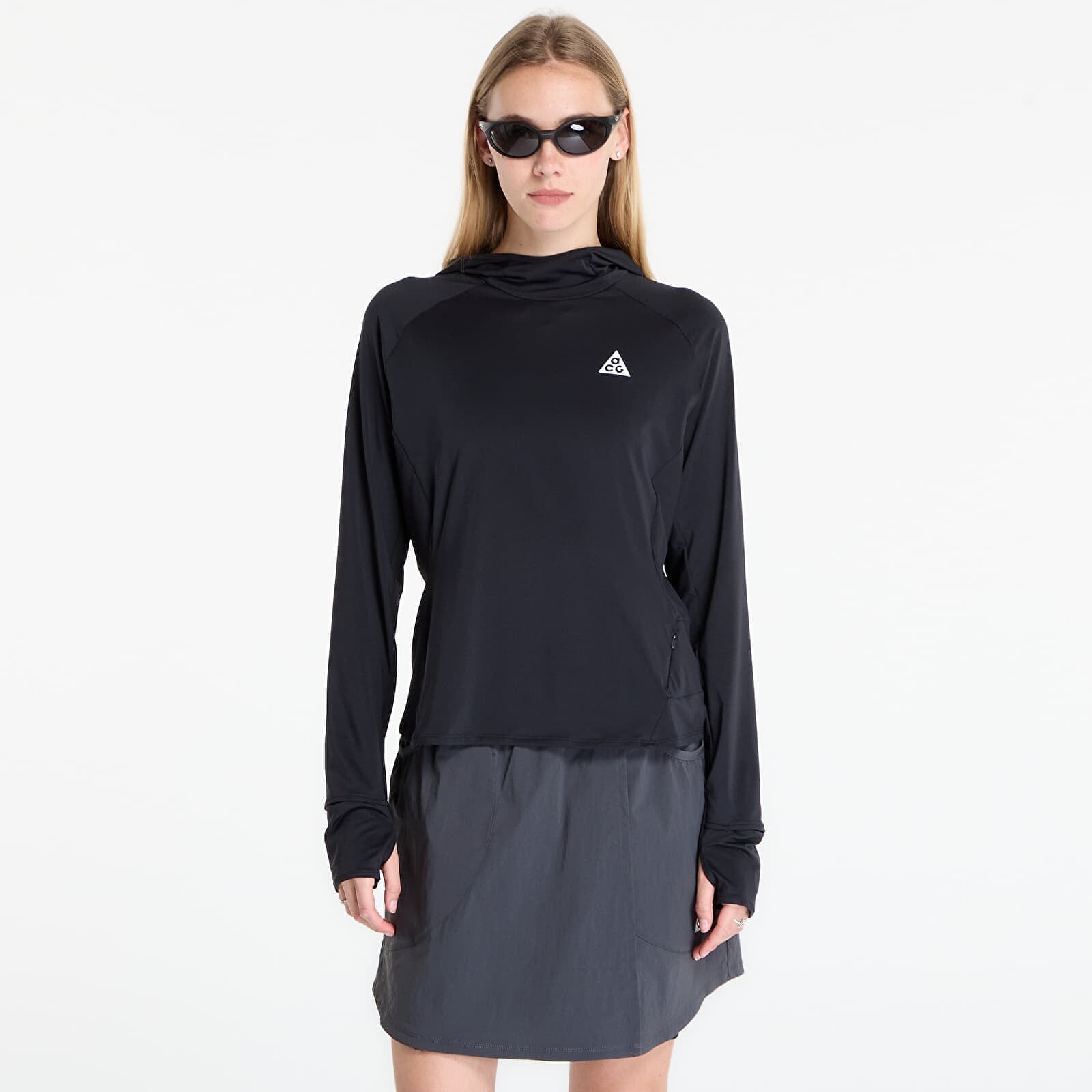T-shirt Nike ACG Women's UV-Resistant Hooded Trail Running Mid-Layer Top Black/ Black/ Summit White L