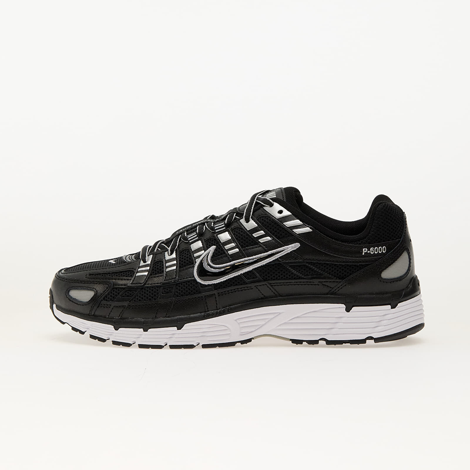 Sneakers Nike P-6000 Black/ Black-White-Metallic Silver UK 6