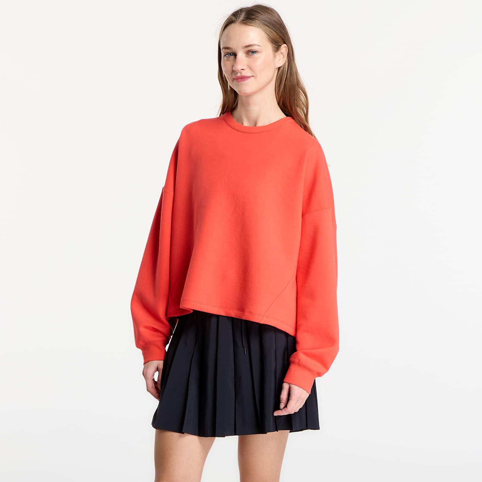 Sweatshirt Nike 24.7 ImpossiblySoft Women's Dri-FIT Oversized Crew-Neck Top Lt Crimson/ University Red S