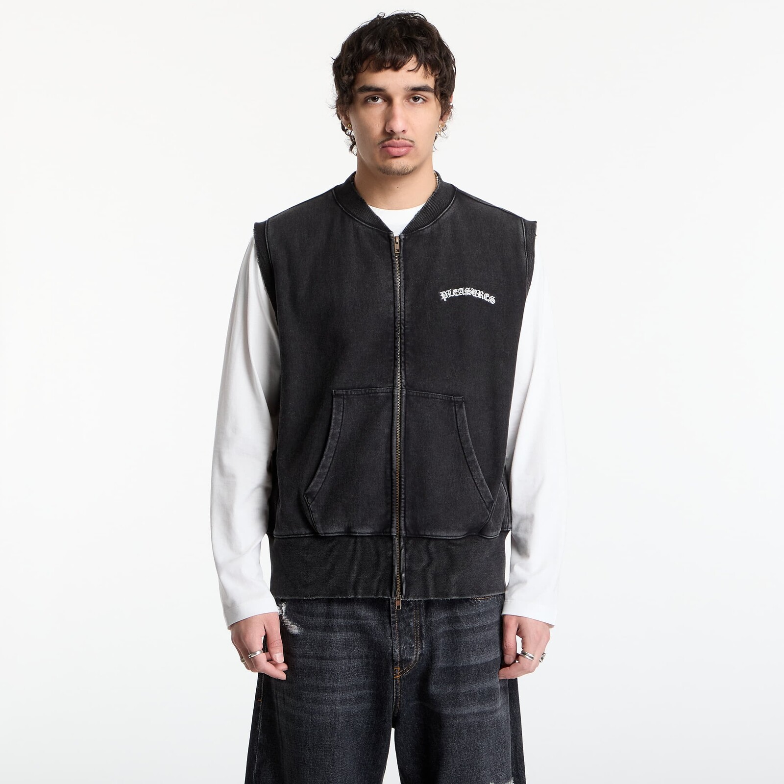 PLEASURES Neural Zip Vest Faded Black XL