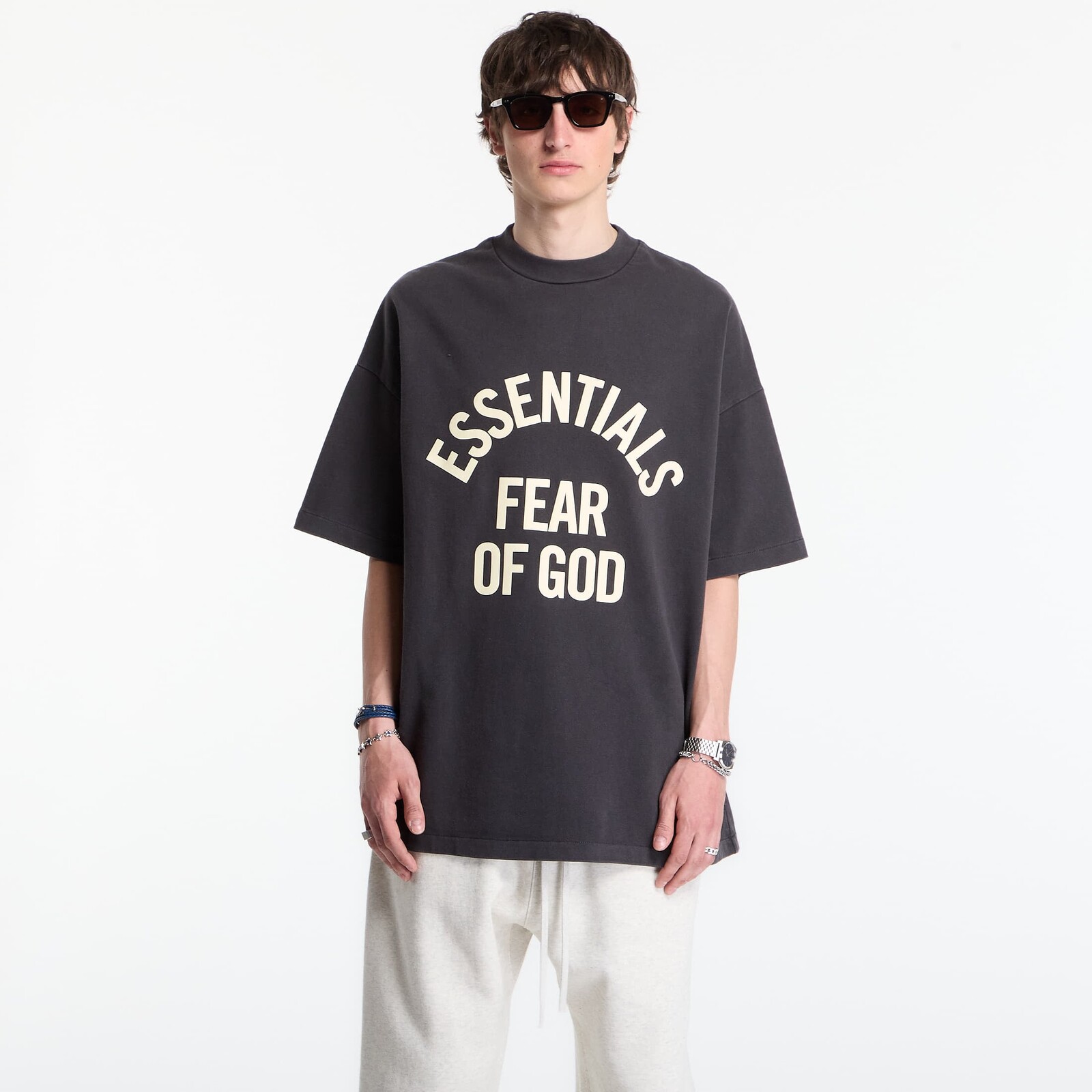 T-shirt Fear of God Essentials Campus 90'S Short Sleeve Tee Faded Black XXL