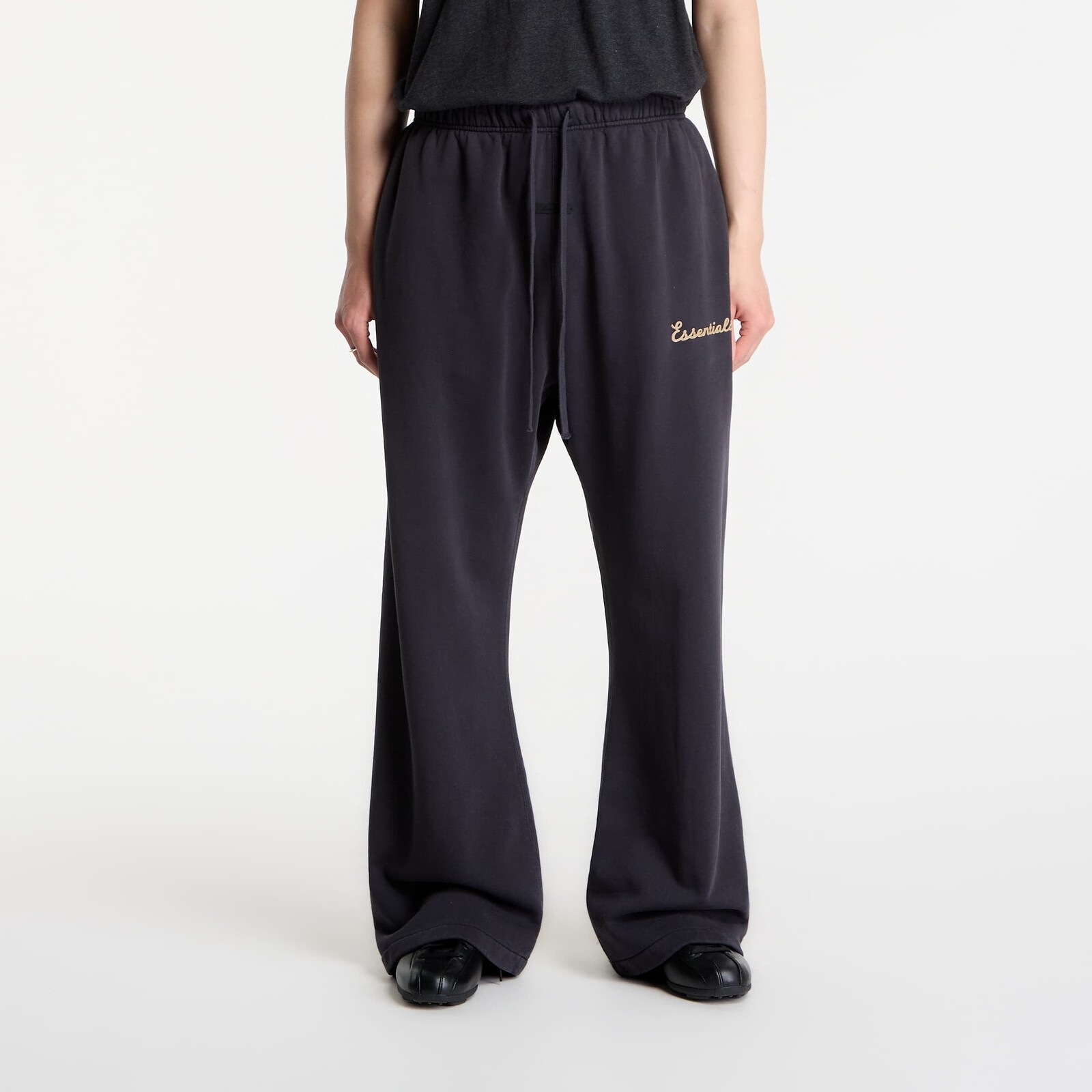 Pants Fear of God Essentials Training Classic Fit Flare Sweatpant Faded Black XXL