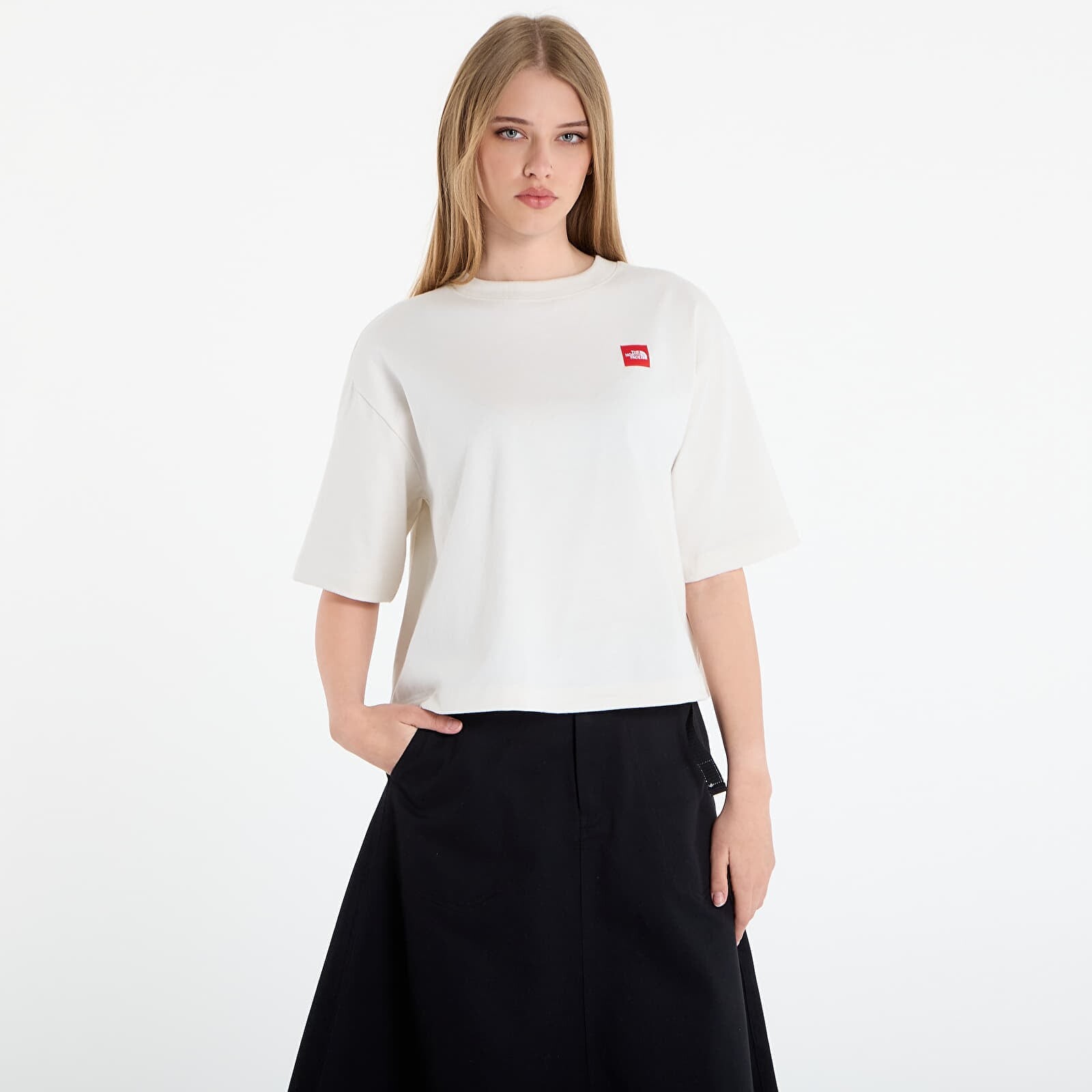 T-shirt The North Face Redbox S/S Boxy Tee White Dune S