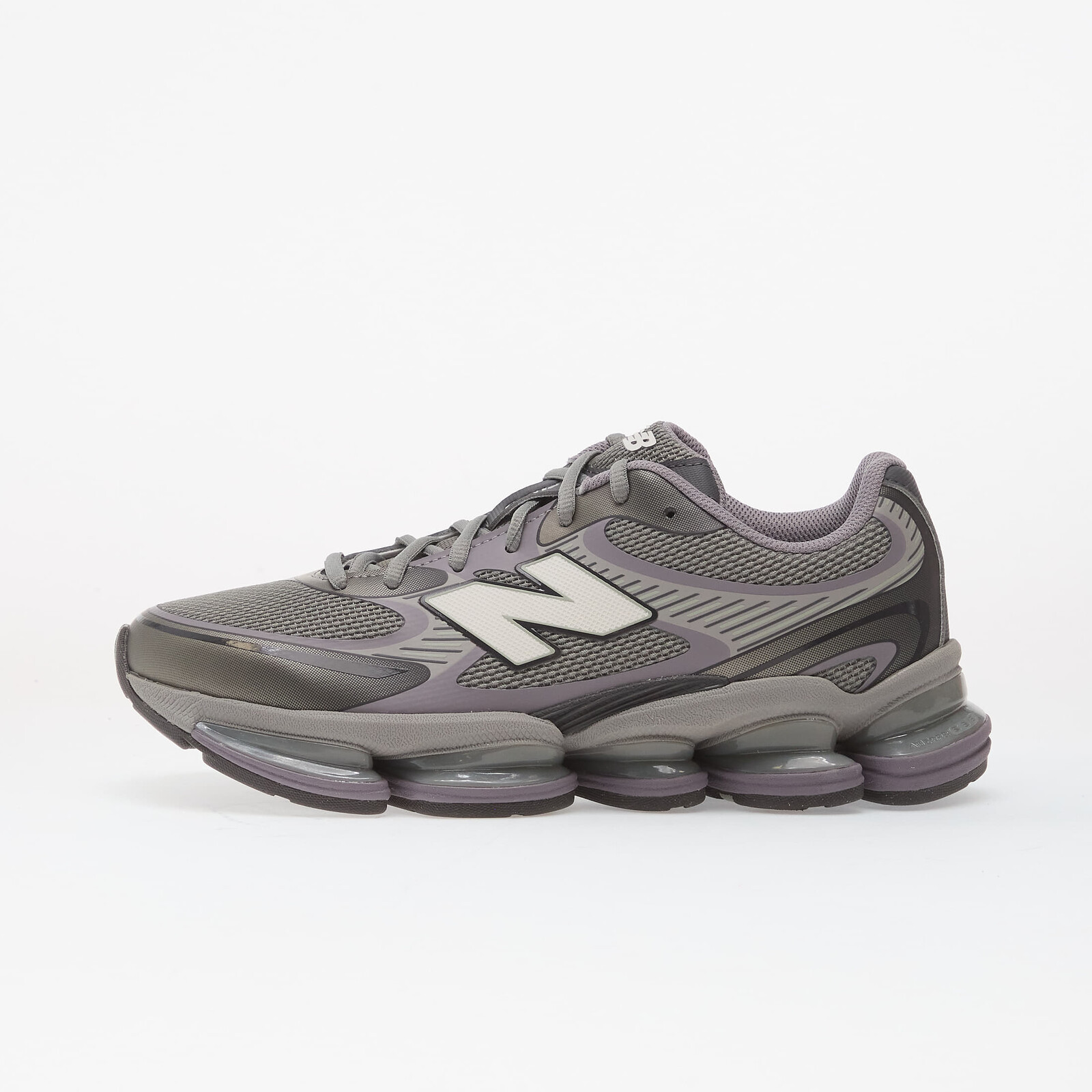 Sneakers New Balance 2000 Grey UK 6