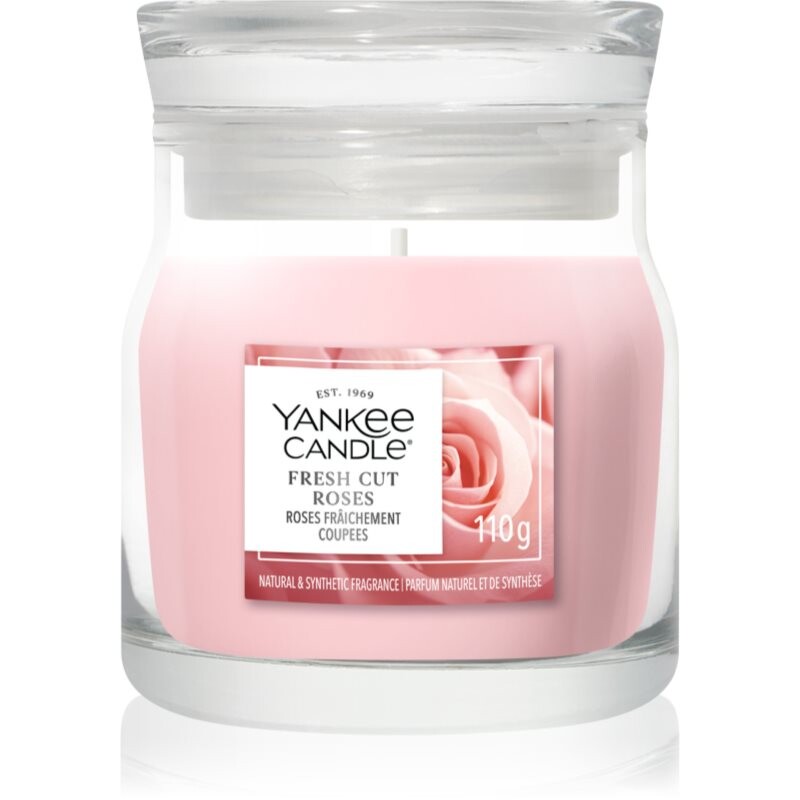 Yankee Candle Fresh Cut Roses scented candle Signature 110 g