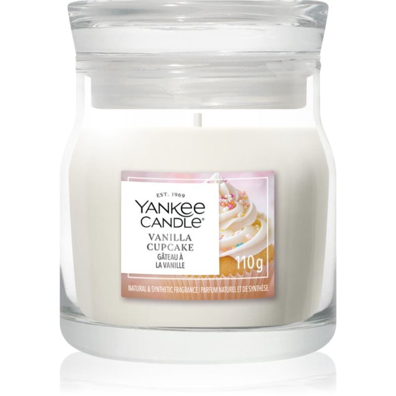 Yankee Candle Vanilla Cupcake scented candle Signature 110 g