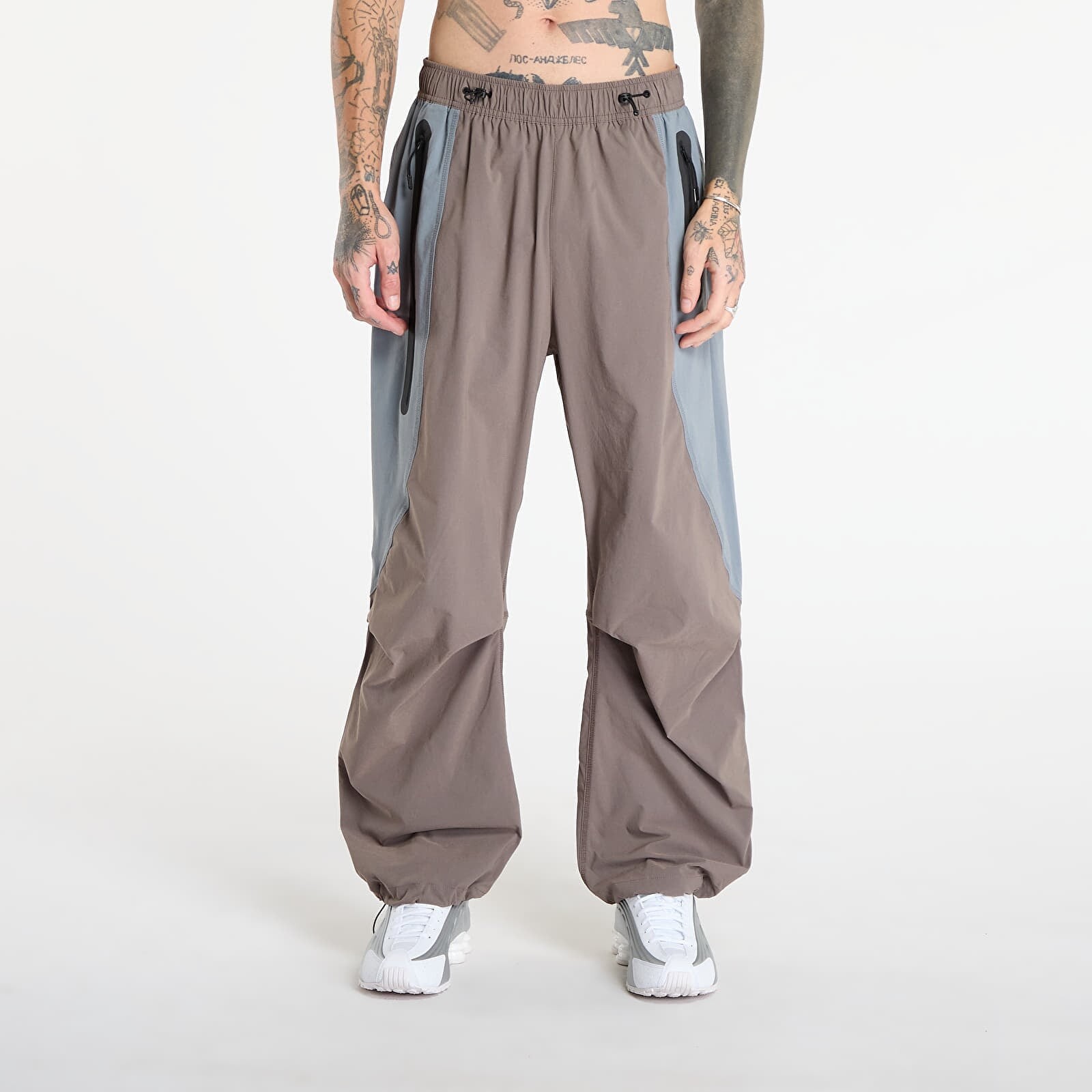 Pants Nike Tech Men's Dri-FIT Woven Color-Block Oversized Pants Cave Stone/ Cool Grey/ Black M