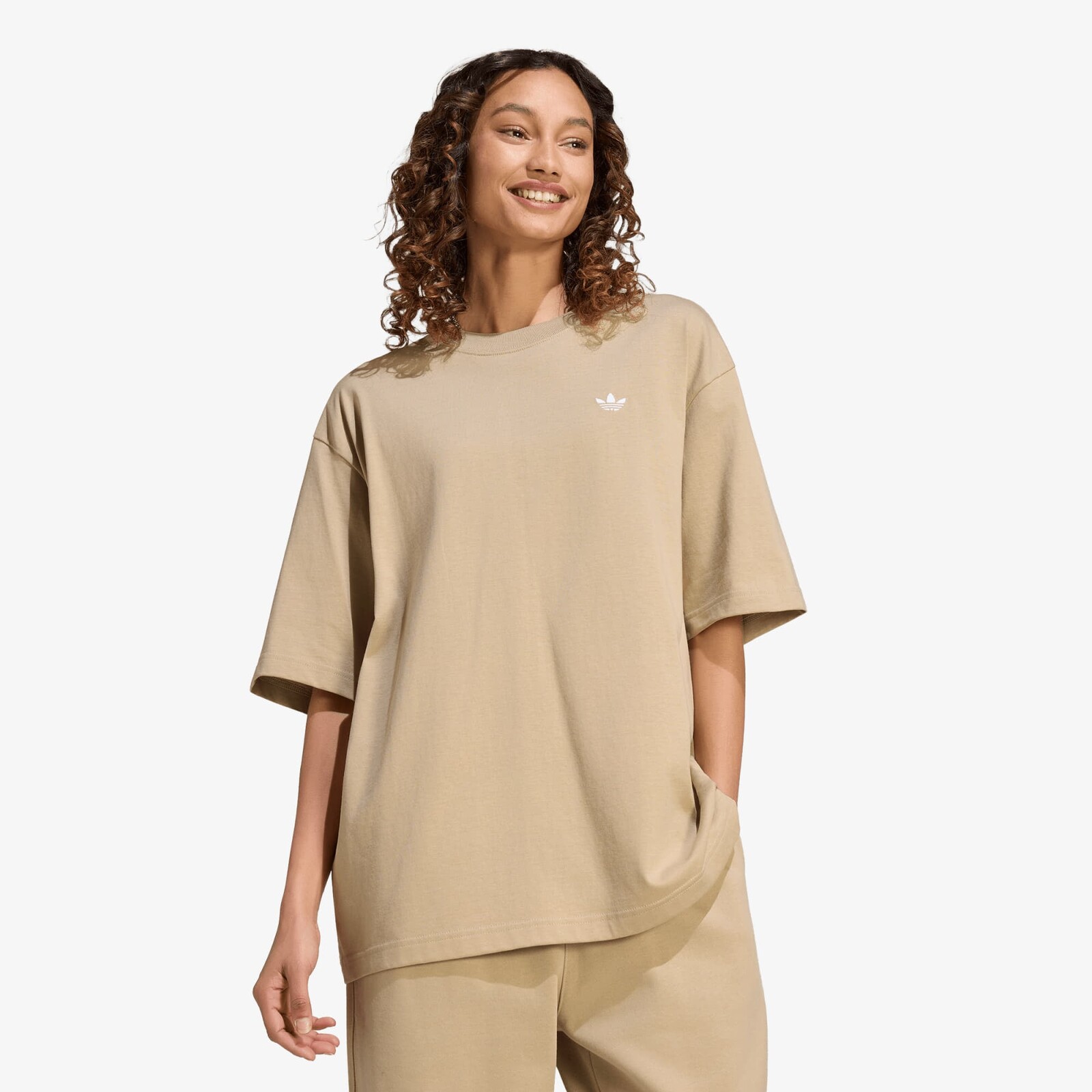 T-shirt adidas Essentials Boyfriend T-Shirt Khaki Three M