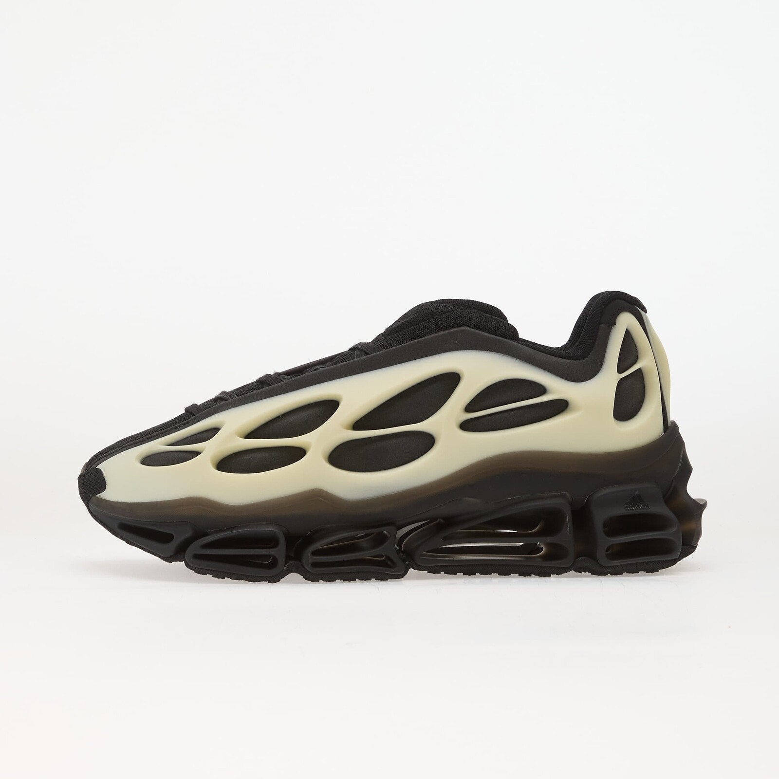 Sneakers adidas x Willy Chavarria Megaride Low Core Black/ Core Black/ Cream White UK 11